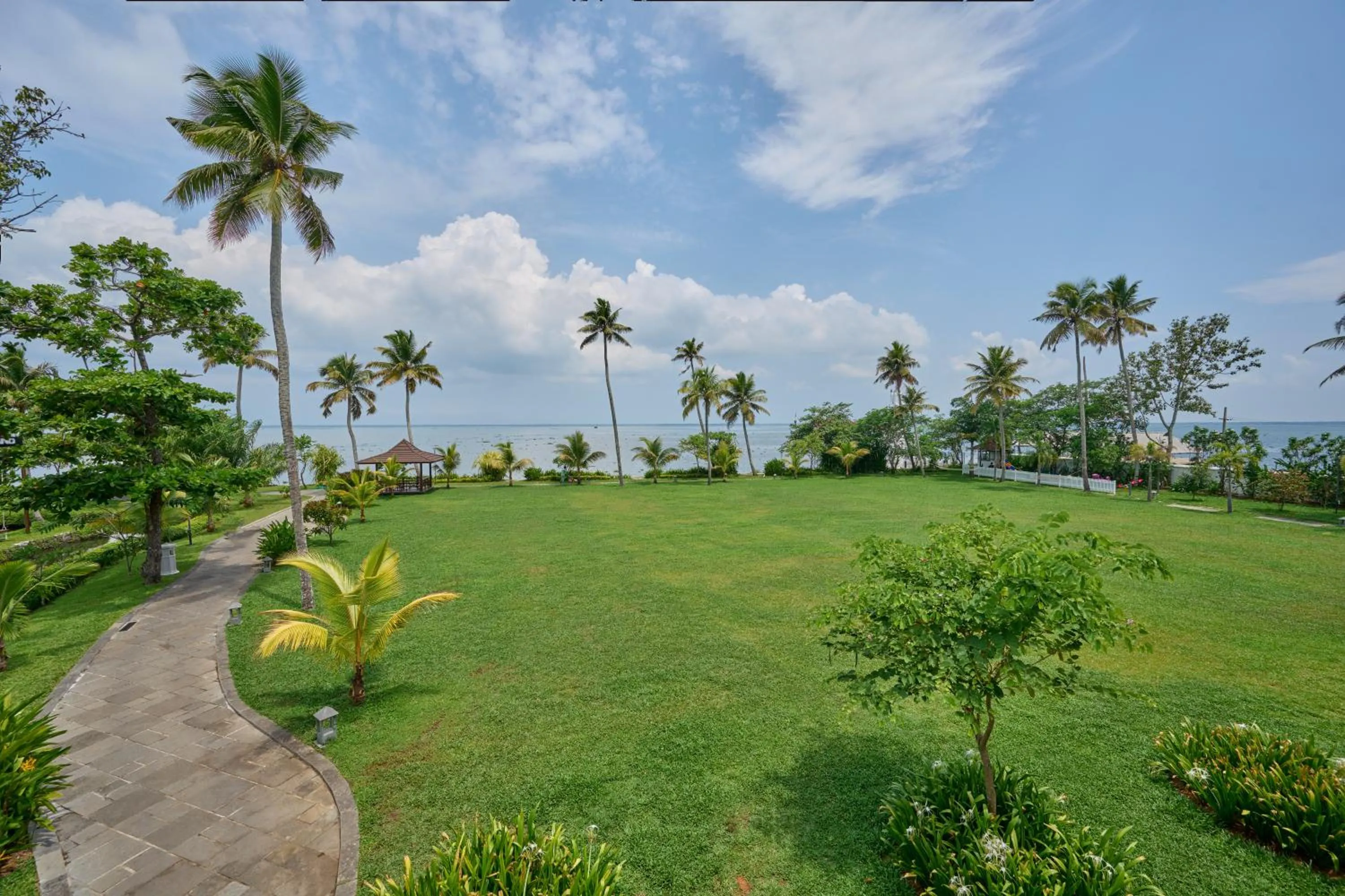 Lake view in Gokulam Grand Resort & Spa, Kumarakom