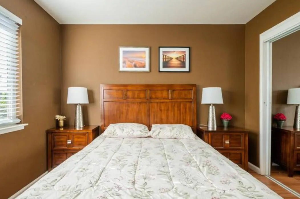 Bed in Luxury stay near Santana Row for vacation/business