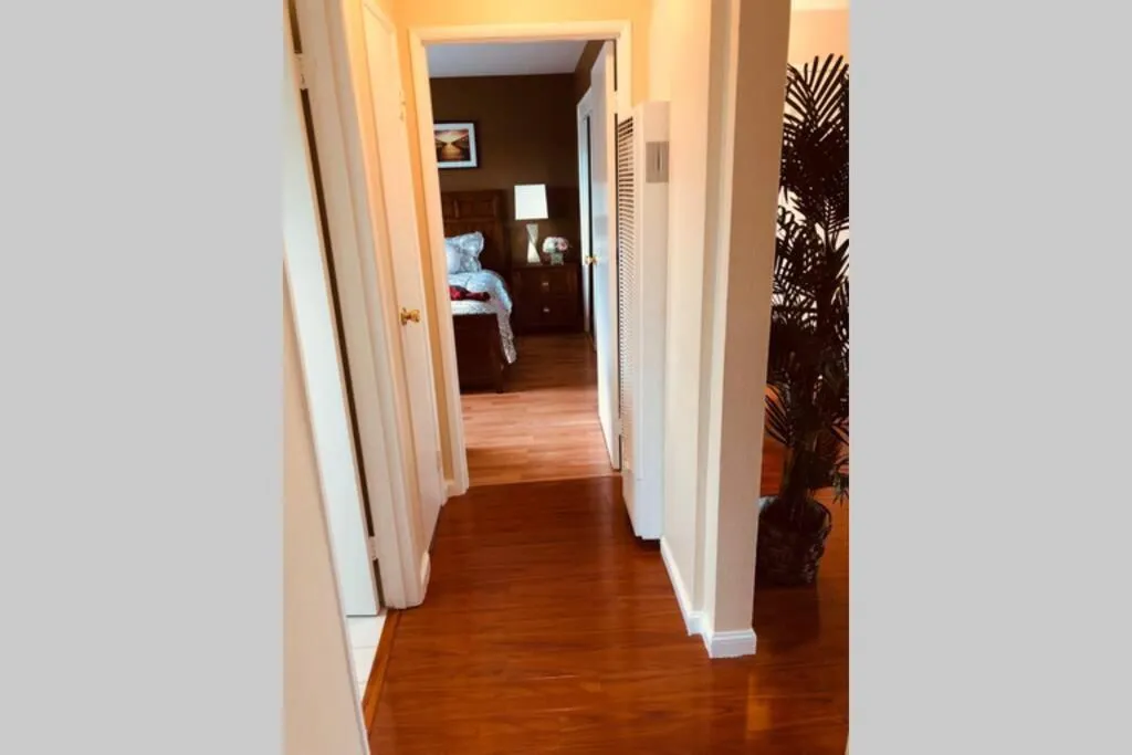 Bed in Luxury stay near Santana Row for vacation/business