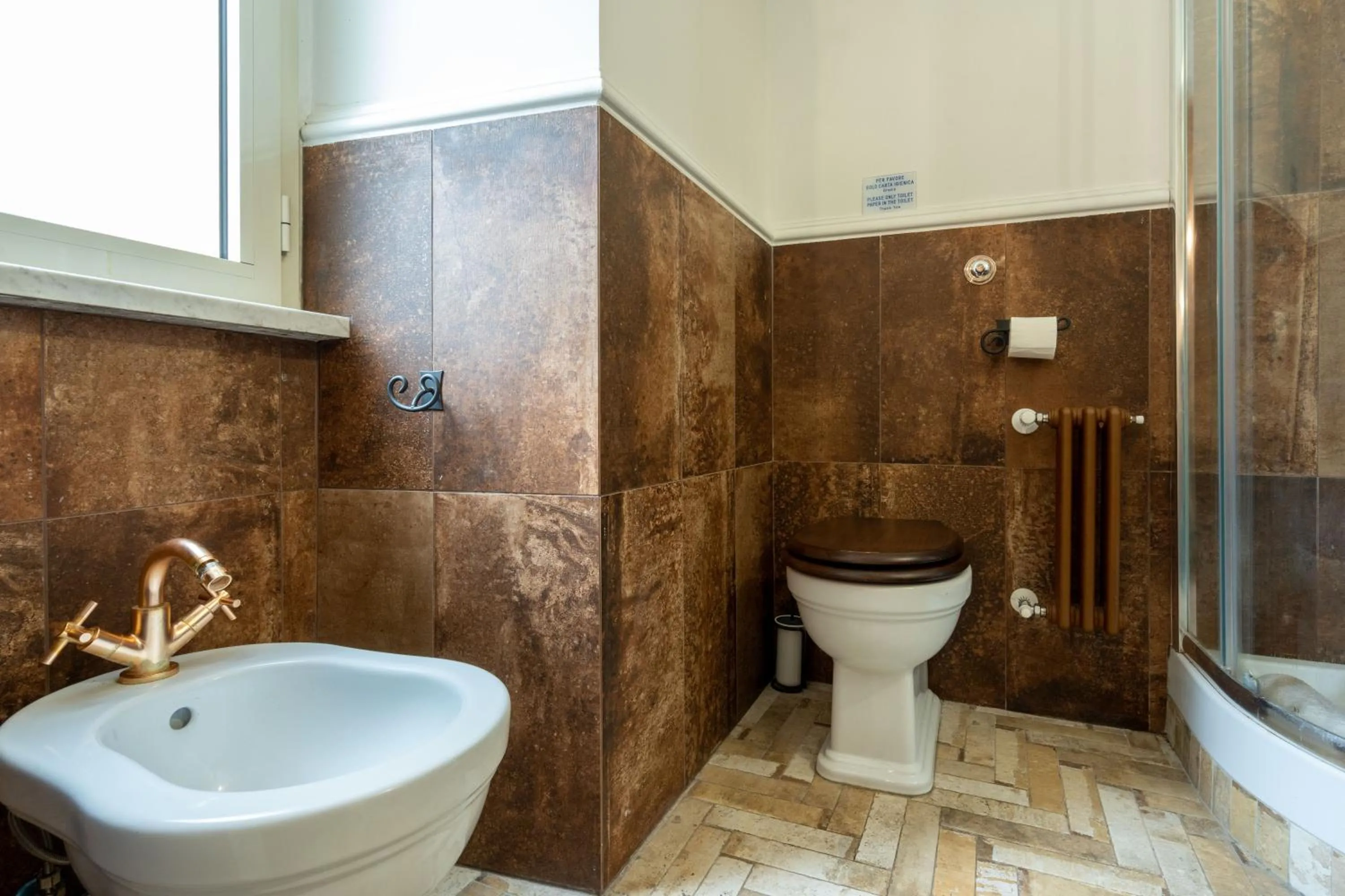 Bathroom in Capital Rooms