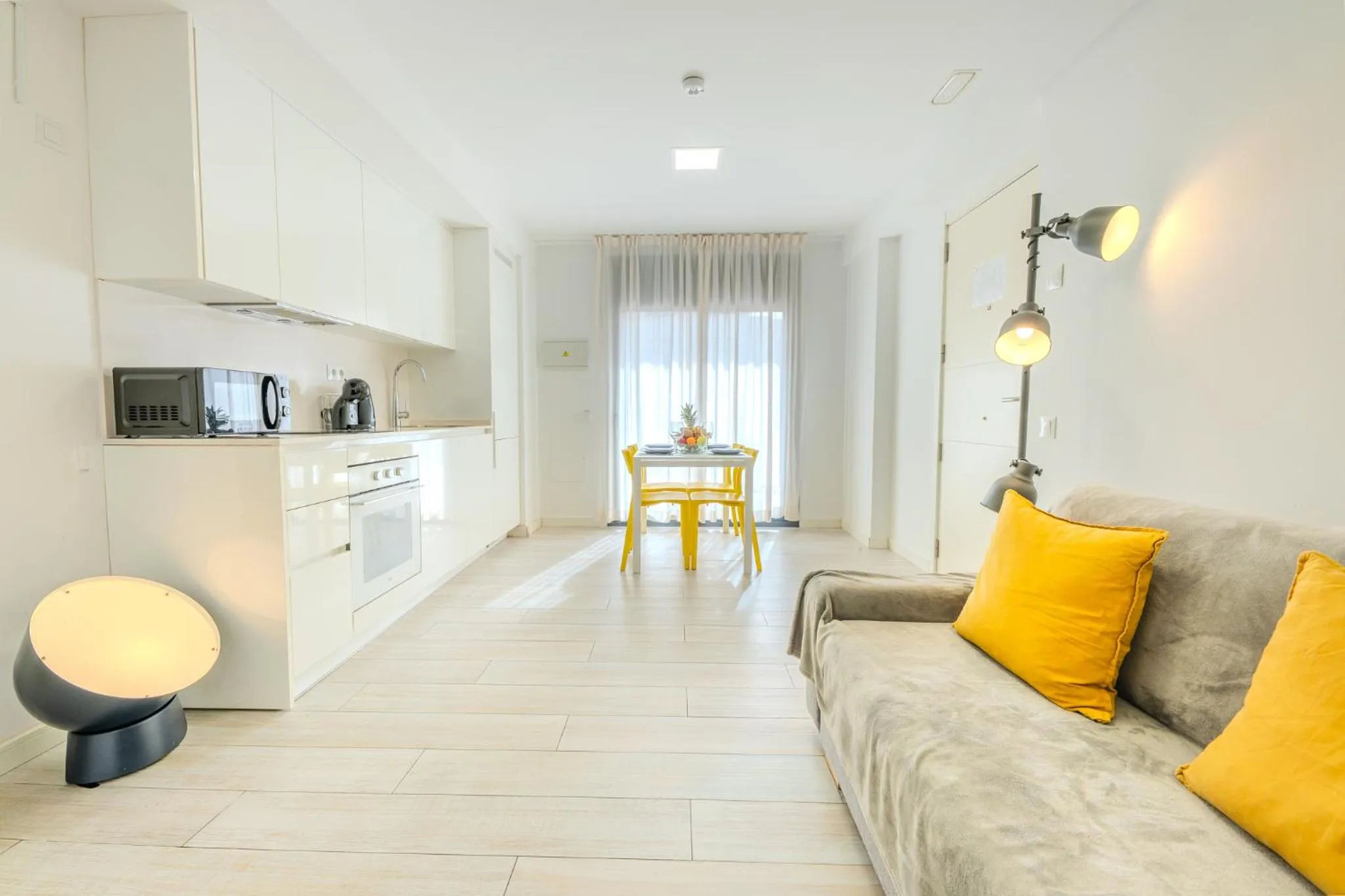 Castell Beach Aparthotel