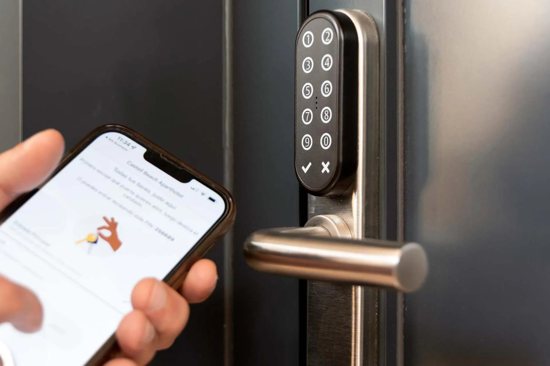 Decorative detail in Castell Beach Aparthotel