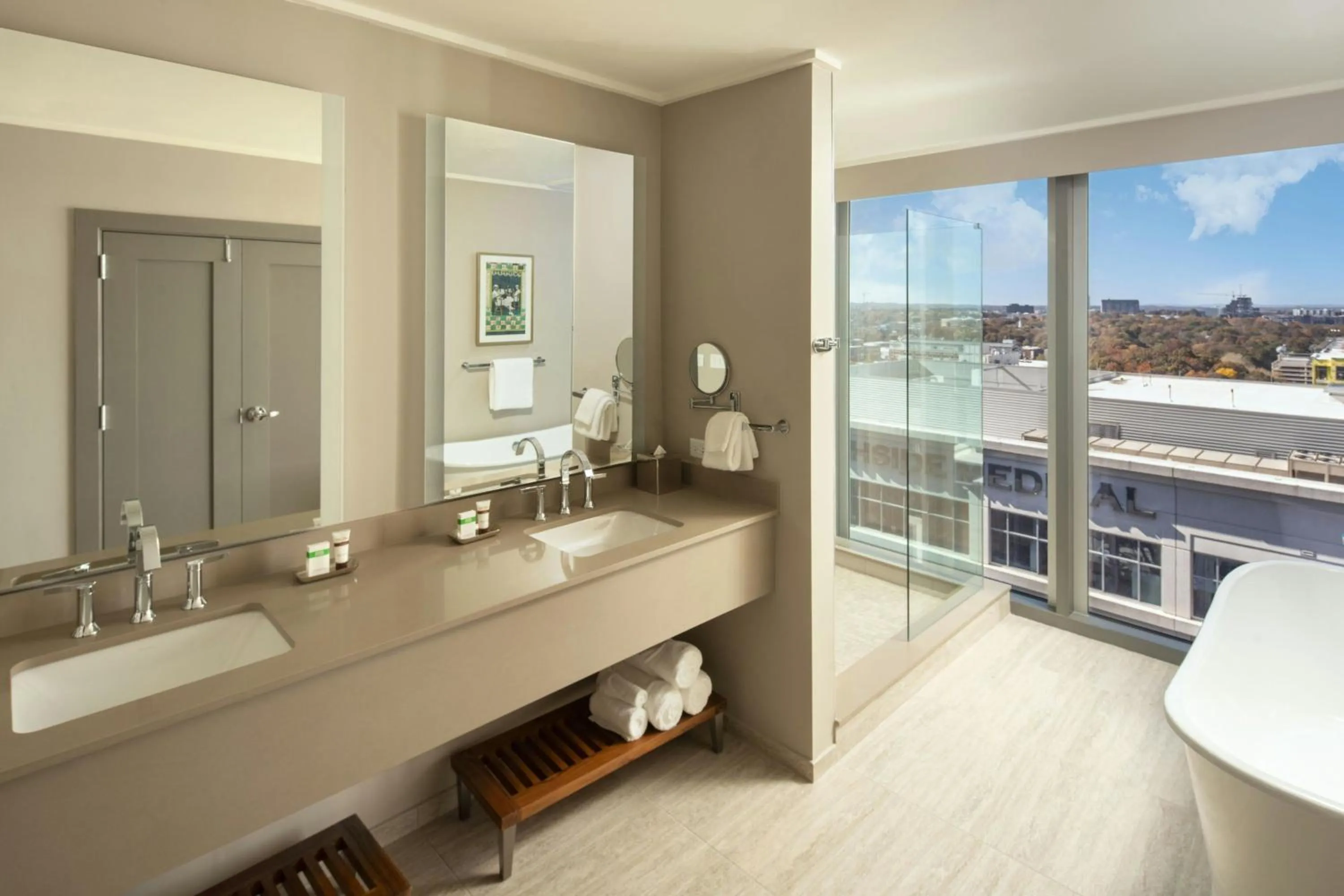 Bathroom in Epicurean Atlanta, Autograph Collection