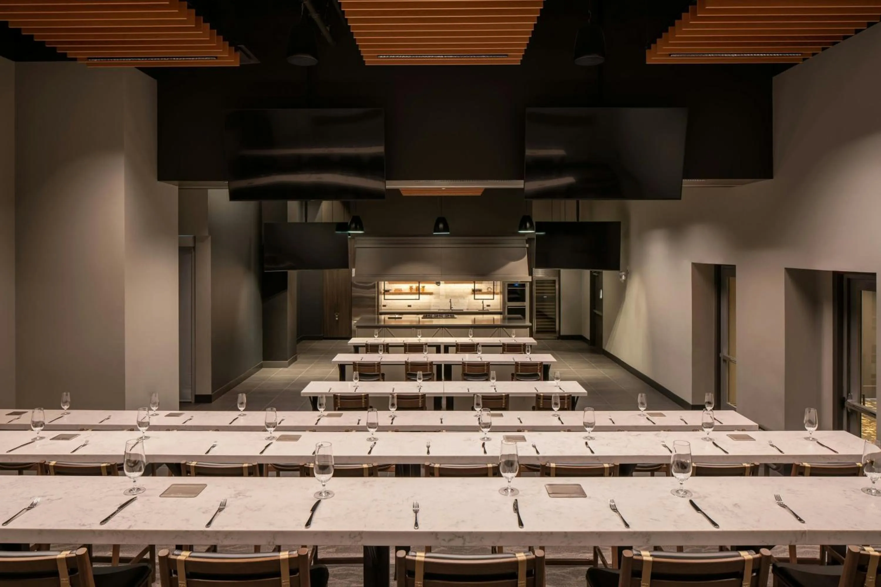 Entertainment in Epicurean Atlanta, Autograph Collection