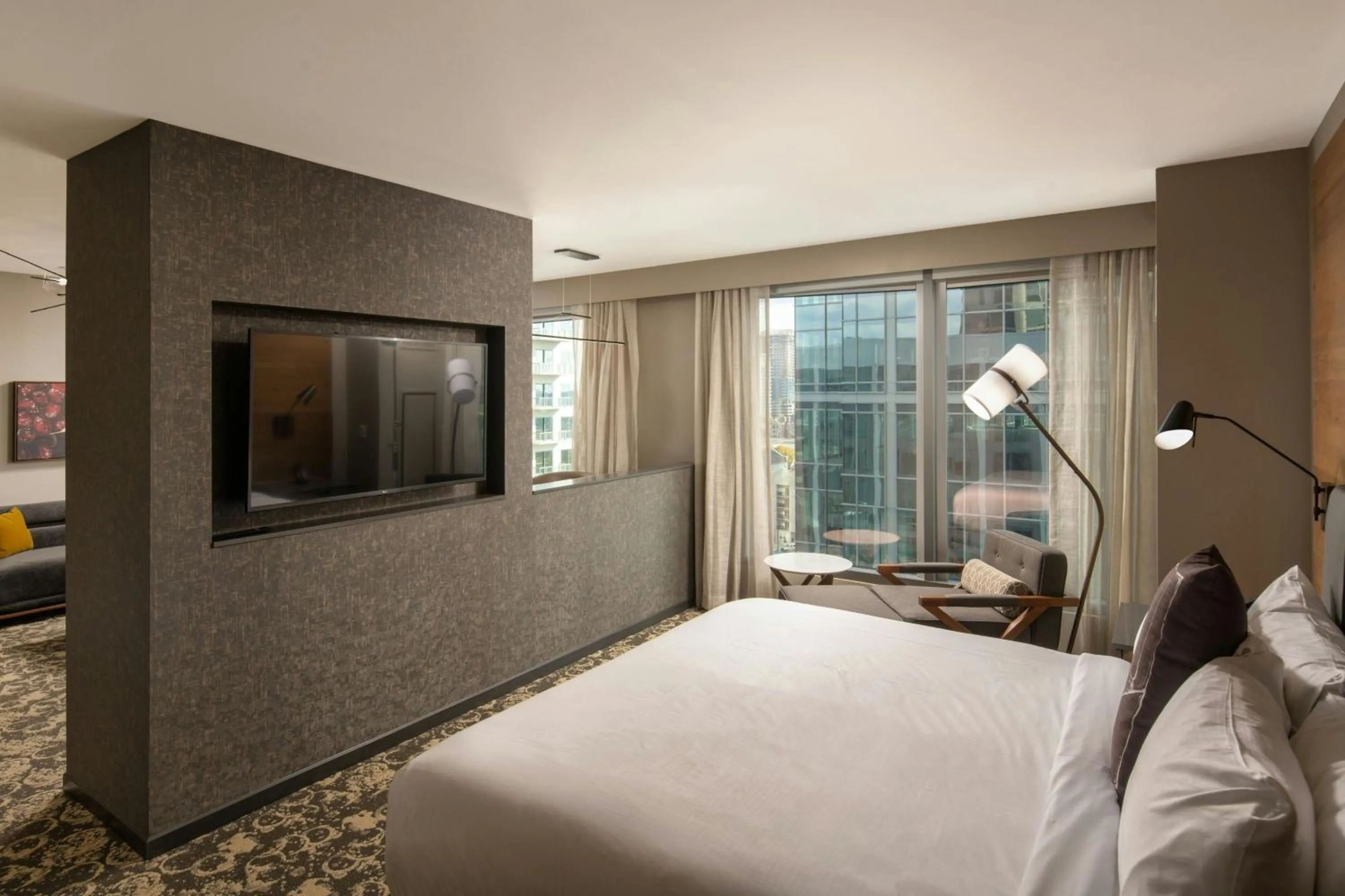 Living room, Bed in Epicurean Atlanta, Autograph Collection