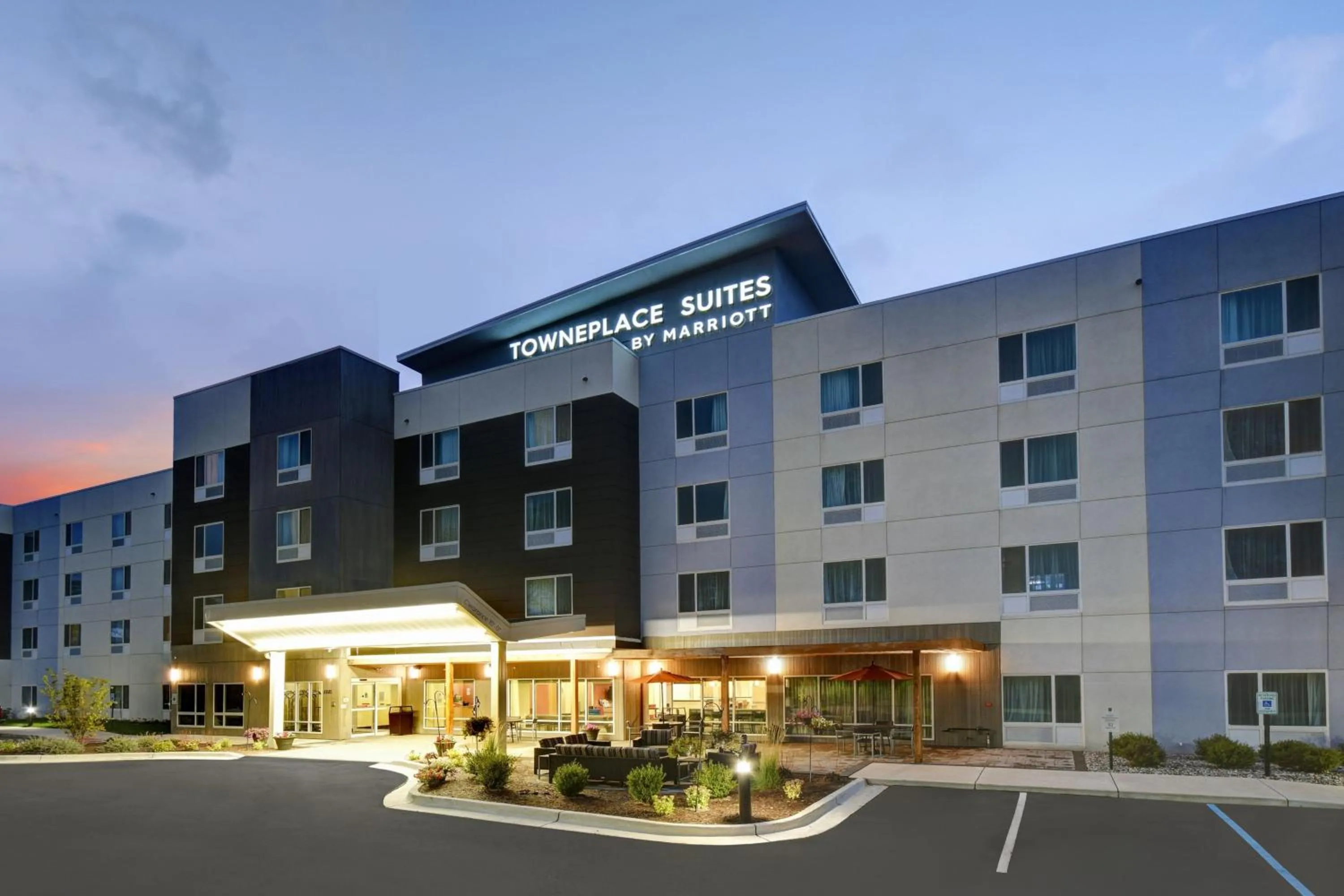 Property building in TownePlace Suites by Marriott Grand Rapids Wyoming