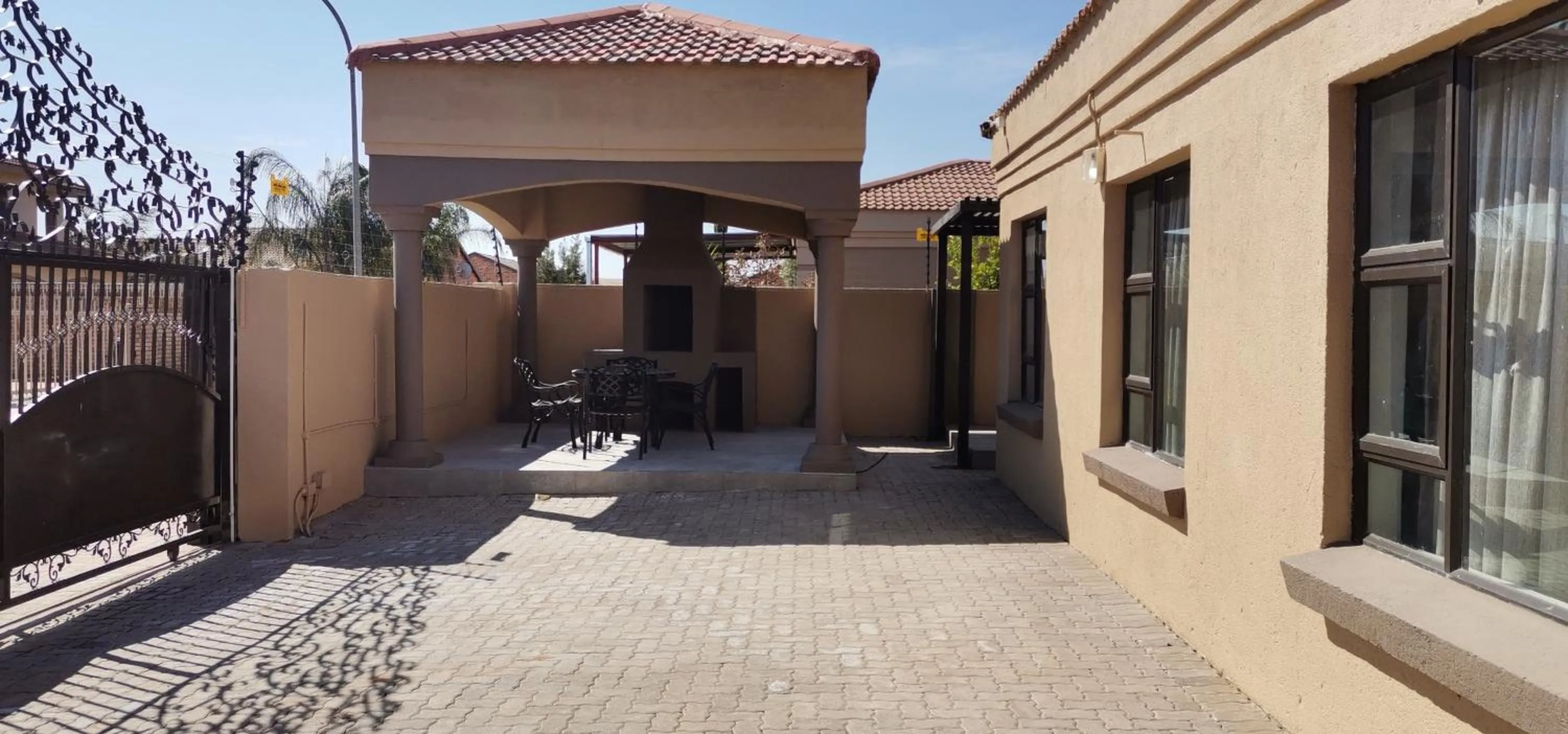 Property building in Kimberley Boutique Guest Lodge