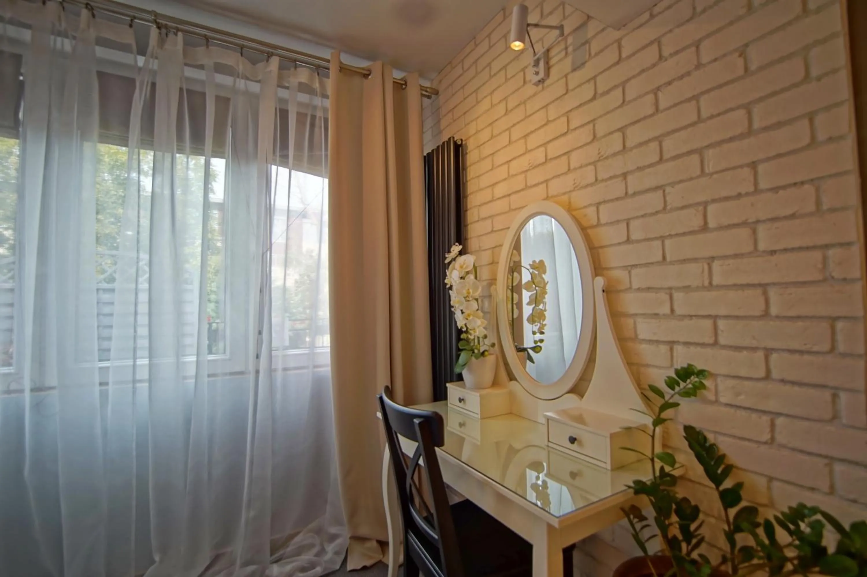 Photo of the whole room in Willa Weneda