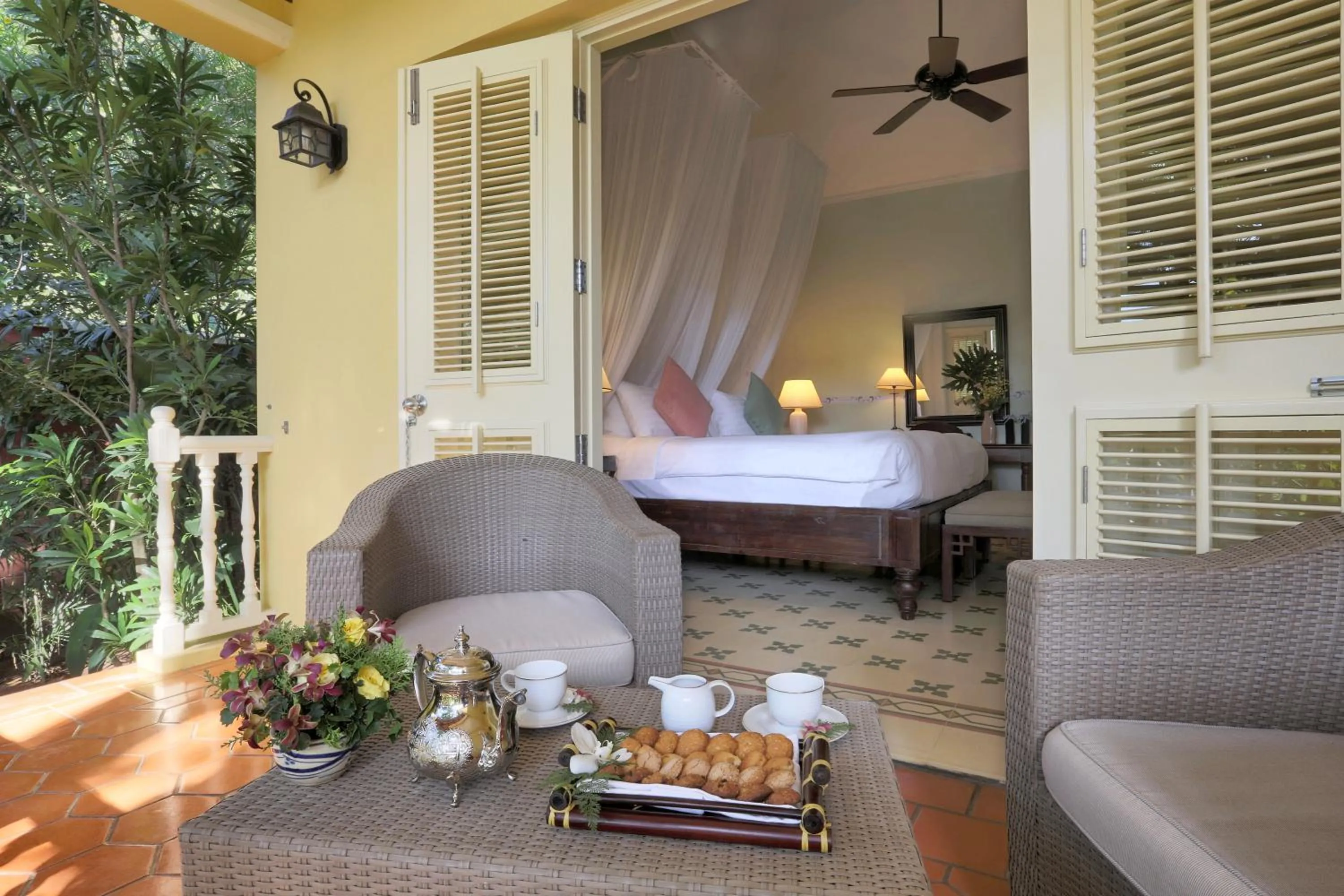 Balcony/Terrace, Bed in La Veranda Resort Phu Quoc - MGallery