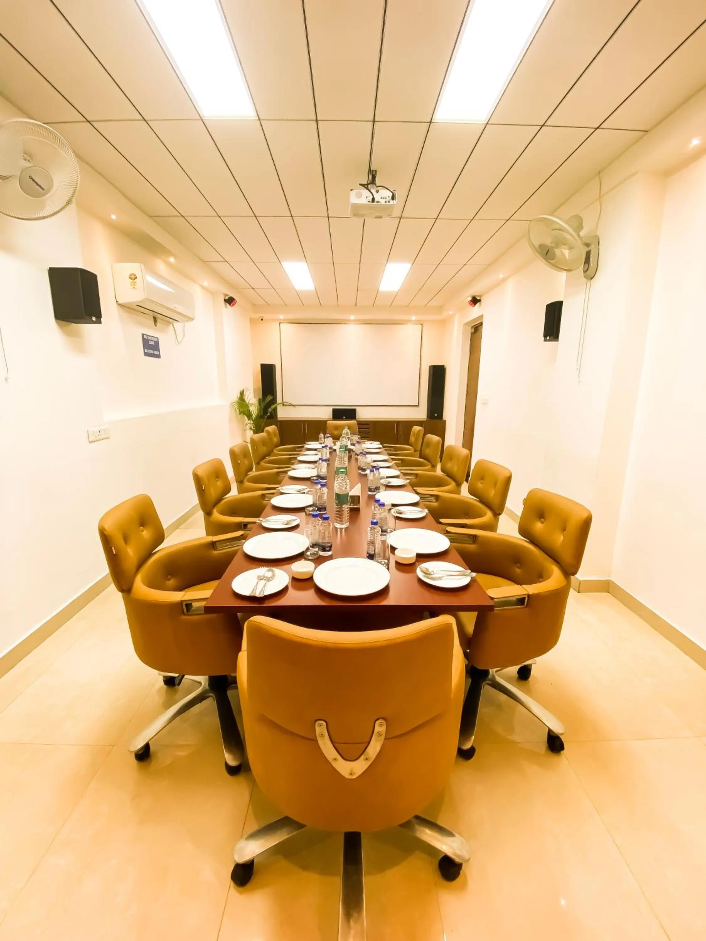 Meeting/conference room in Sky Suites Huda City Center