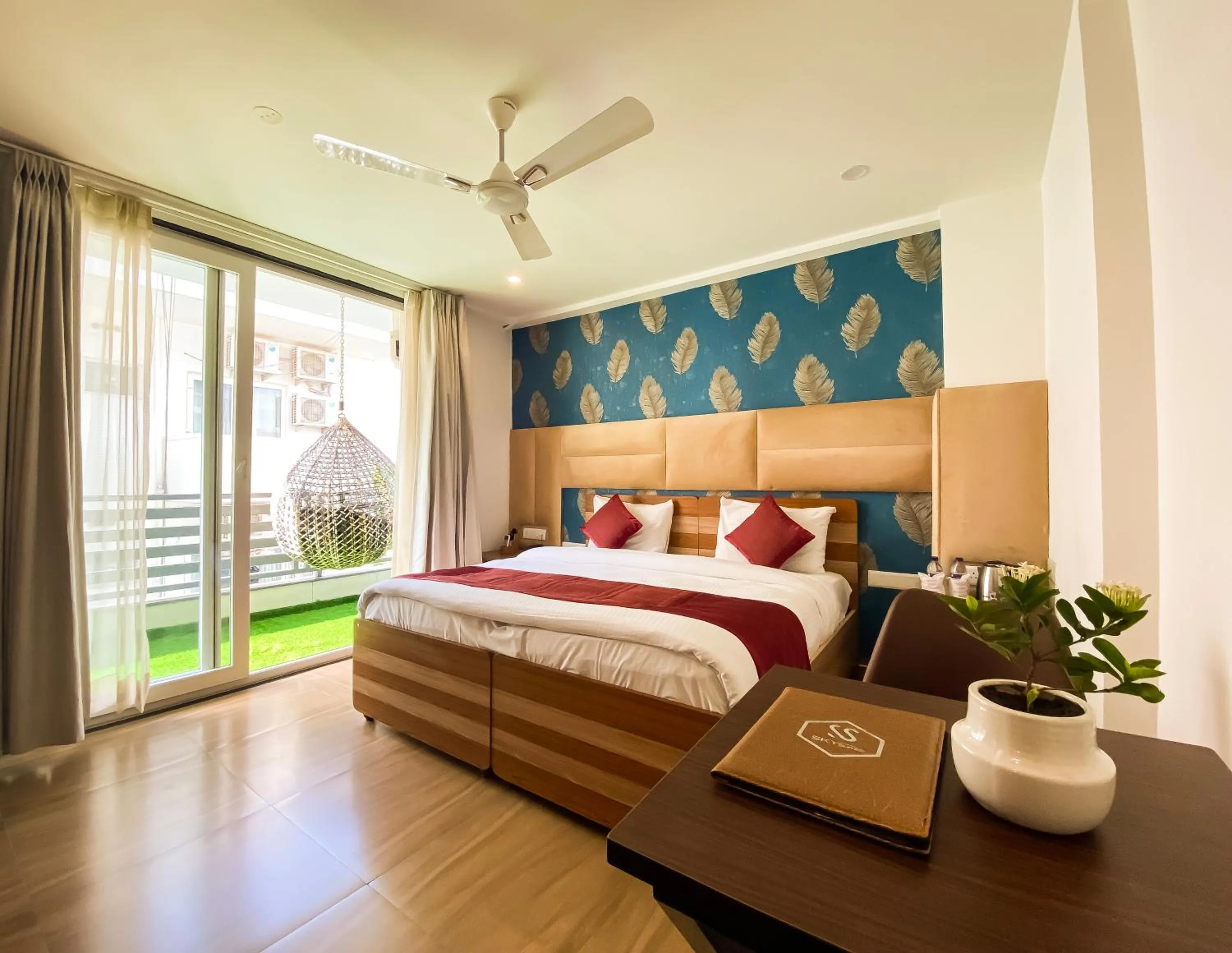 Bedroom, Bed in Sky Suites Huda City Center