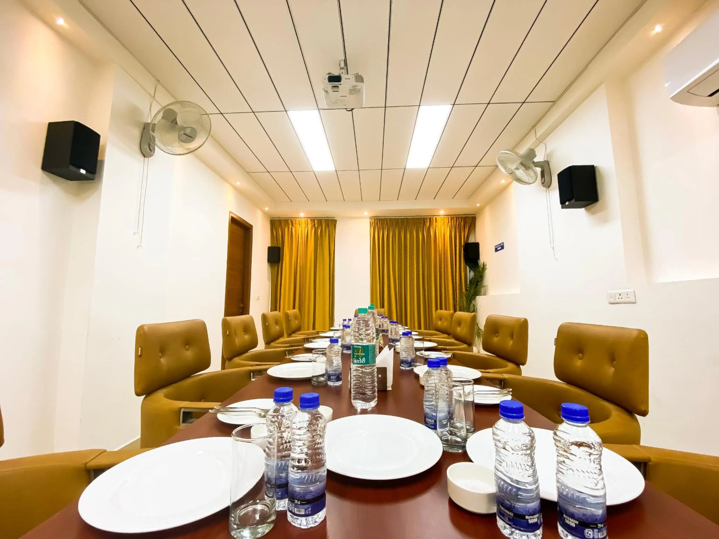 Meeting/conference room in Sky Suites Huda City Center