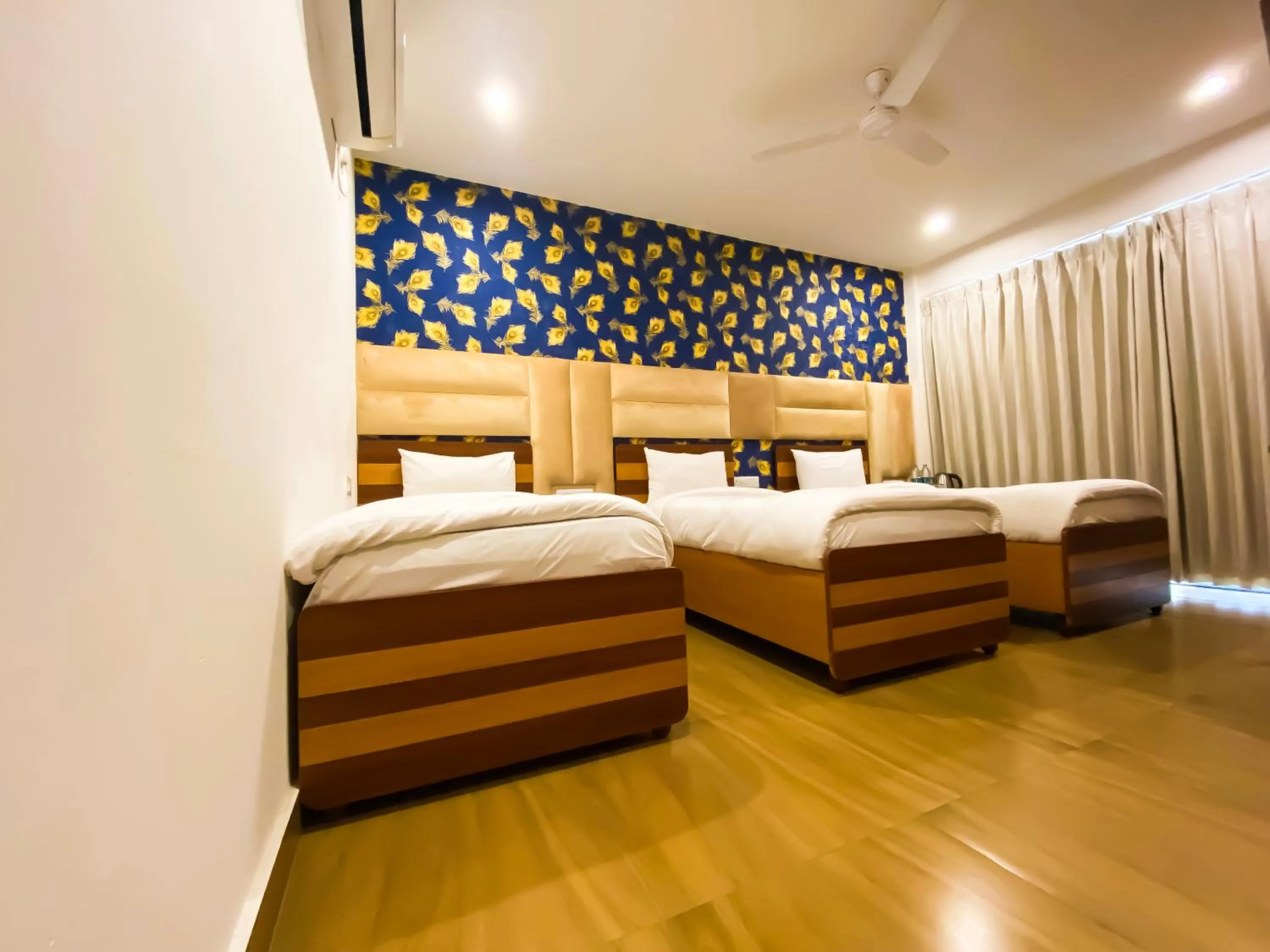 Photo of the whole room, Bed in Sky Suites Huda City Center