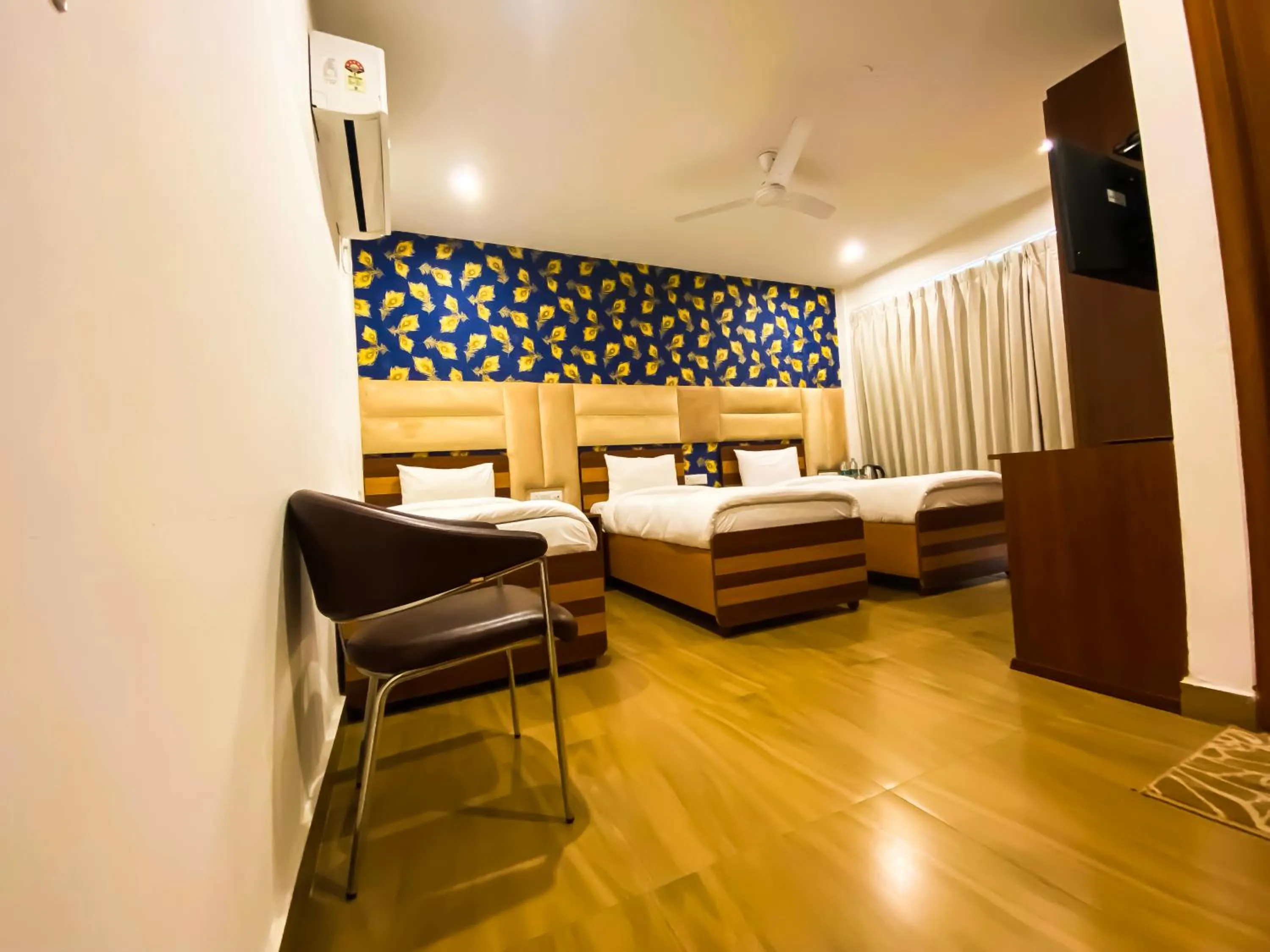 Photo of the whole room, Bed in Sky Suites Huda City Center