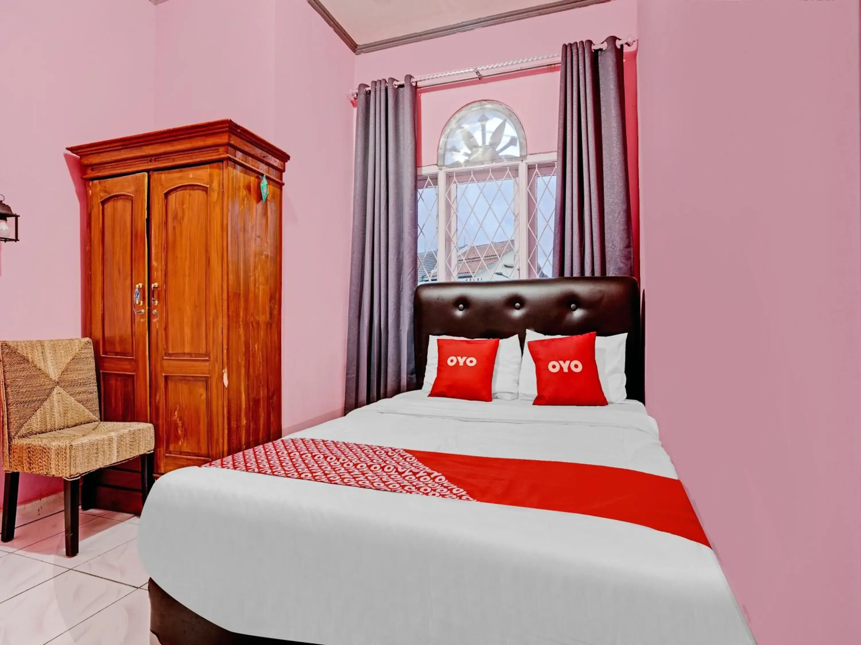 Standard Double Room in OYO 90289 Lestari Syariah Homestay Standard Double Room in OYO 90289 Lestari Syariah Homestay