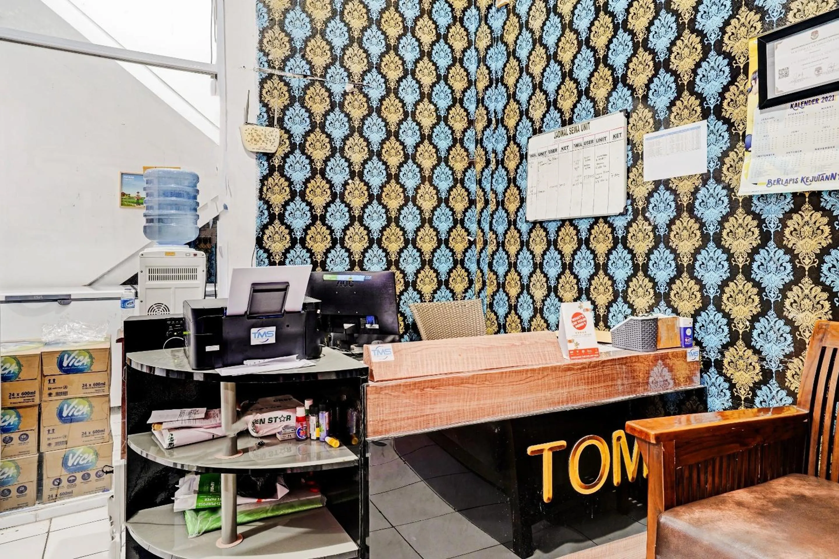 Lobby or reception in OYO 90289 Lestari Syariah Homestay