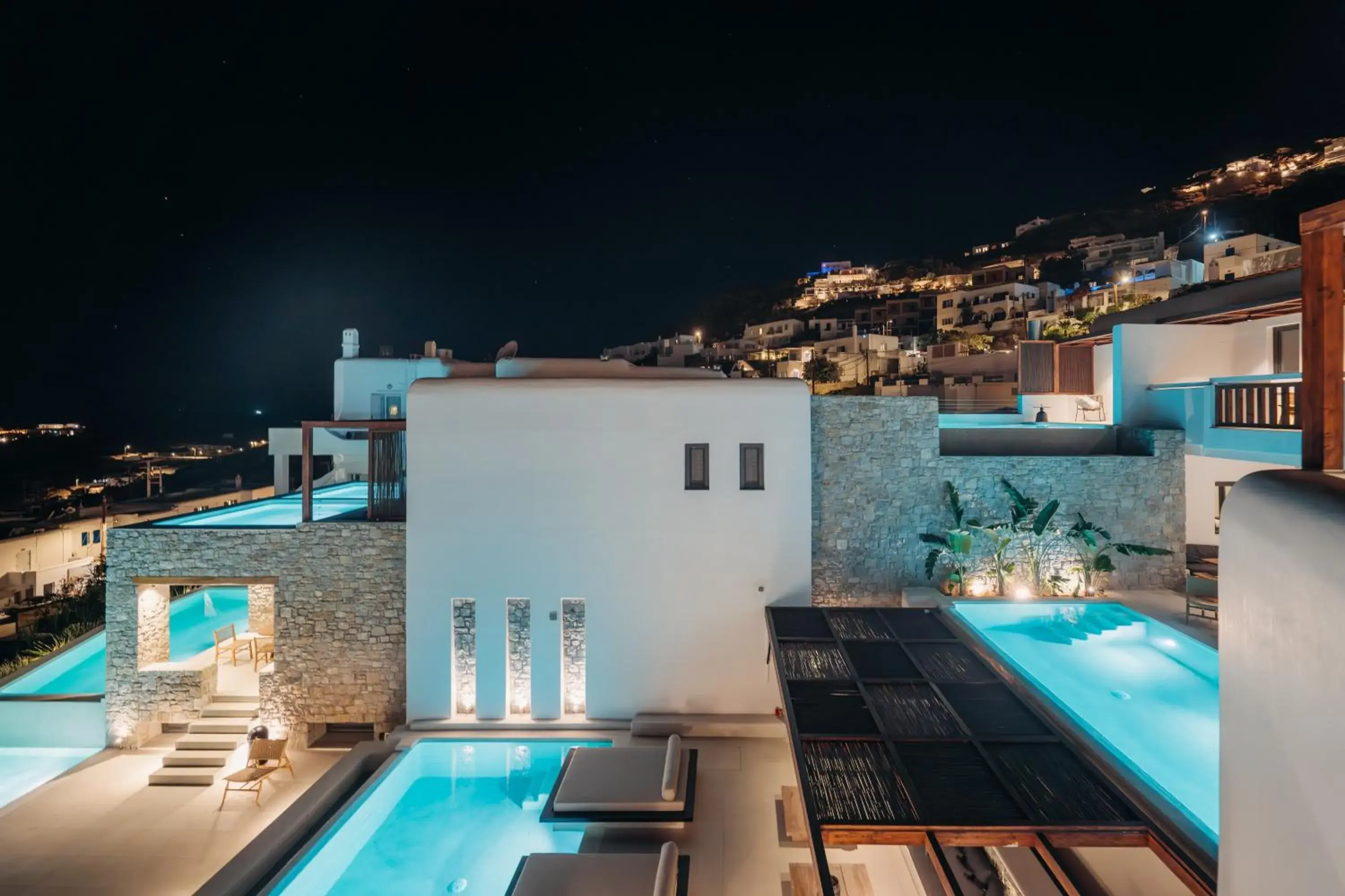 Property building in Bard De Sol Property building in Bard De Sol