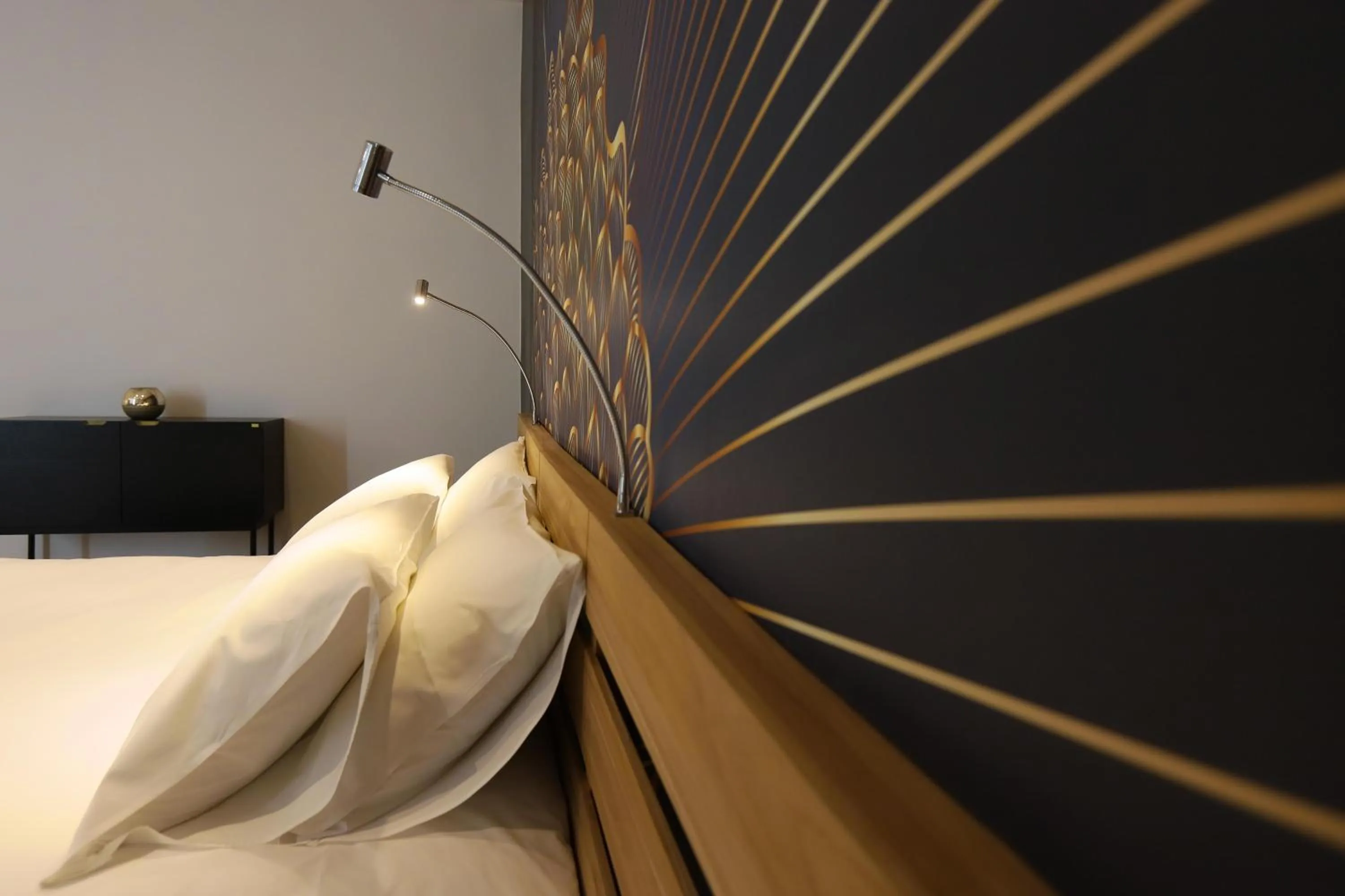 Bed in DEMEURE DES CORDELIERS avec parking privé