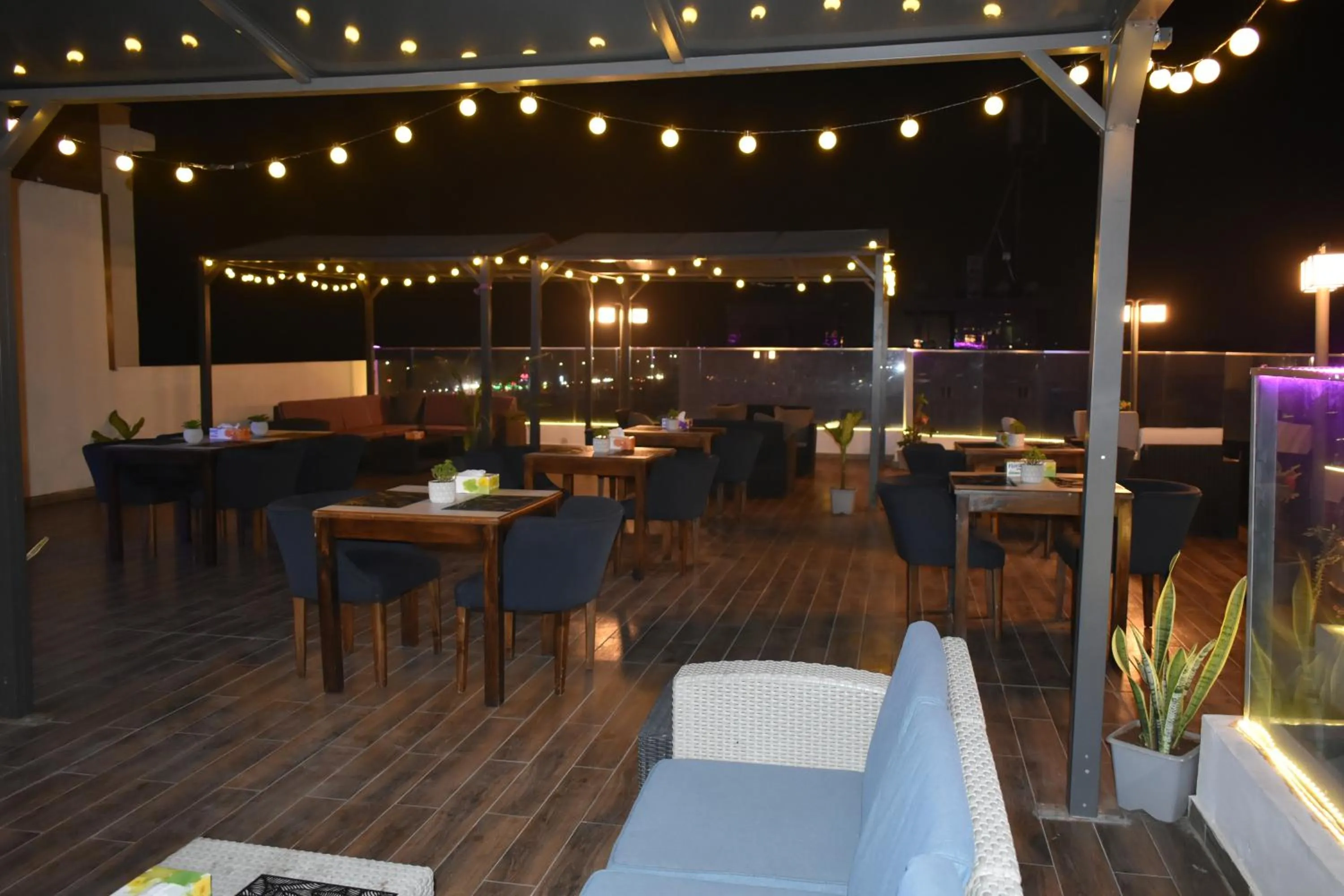 Restaurant/places to eat in Hotel La Casa Cielo