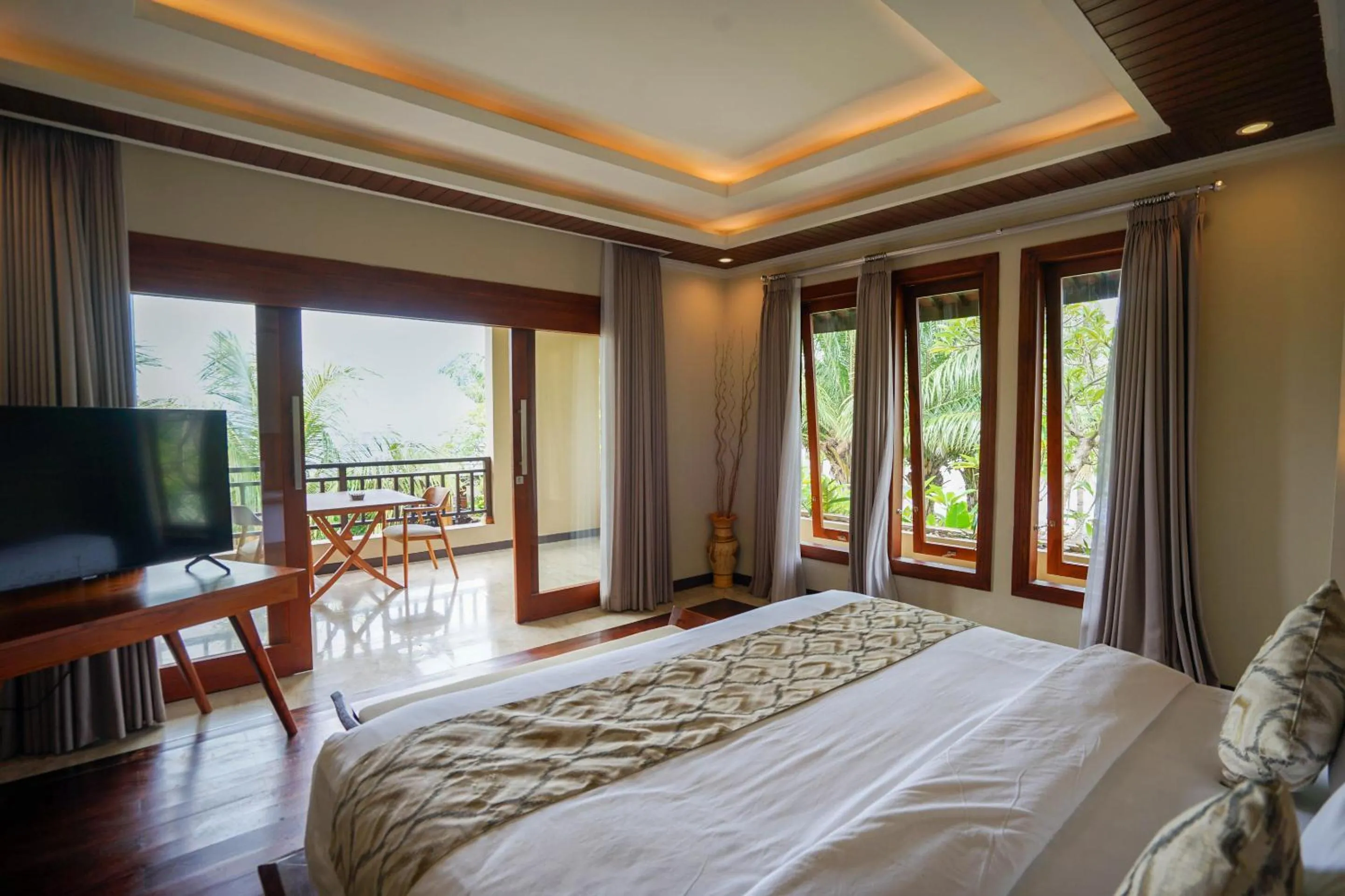 Bedroom, Bed in The Grand Villandra Resort Lovina