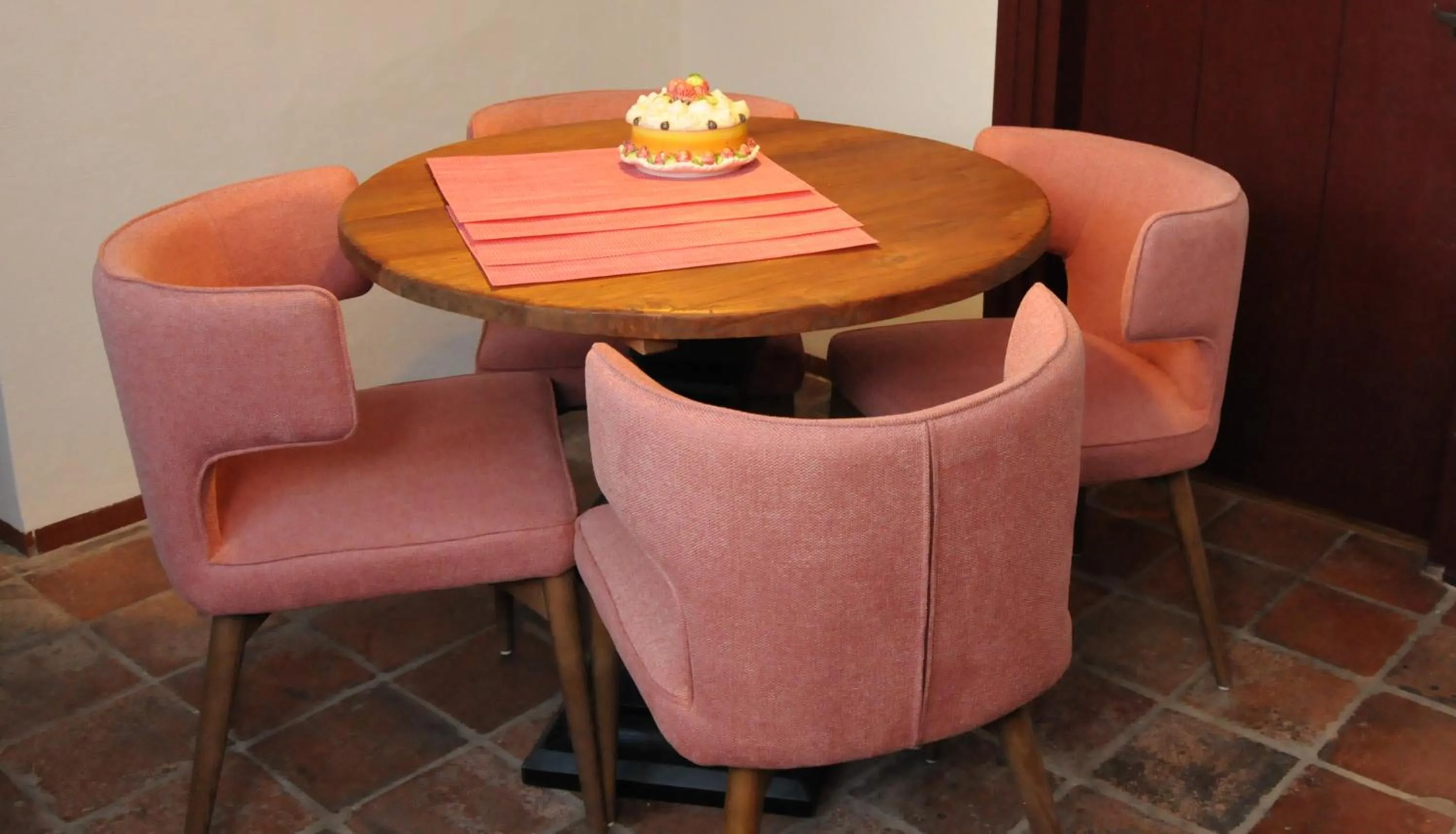 Dining area in Hotel Abdijhof Thorn