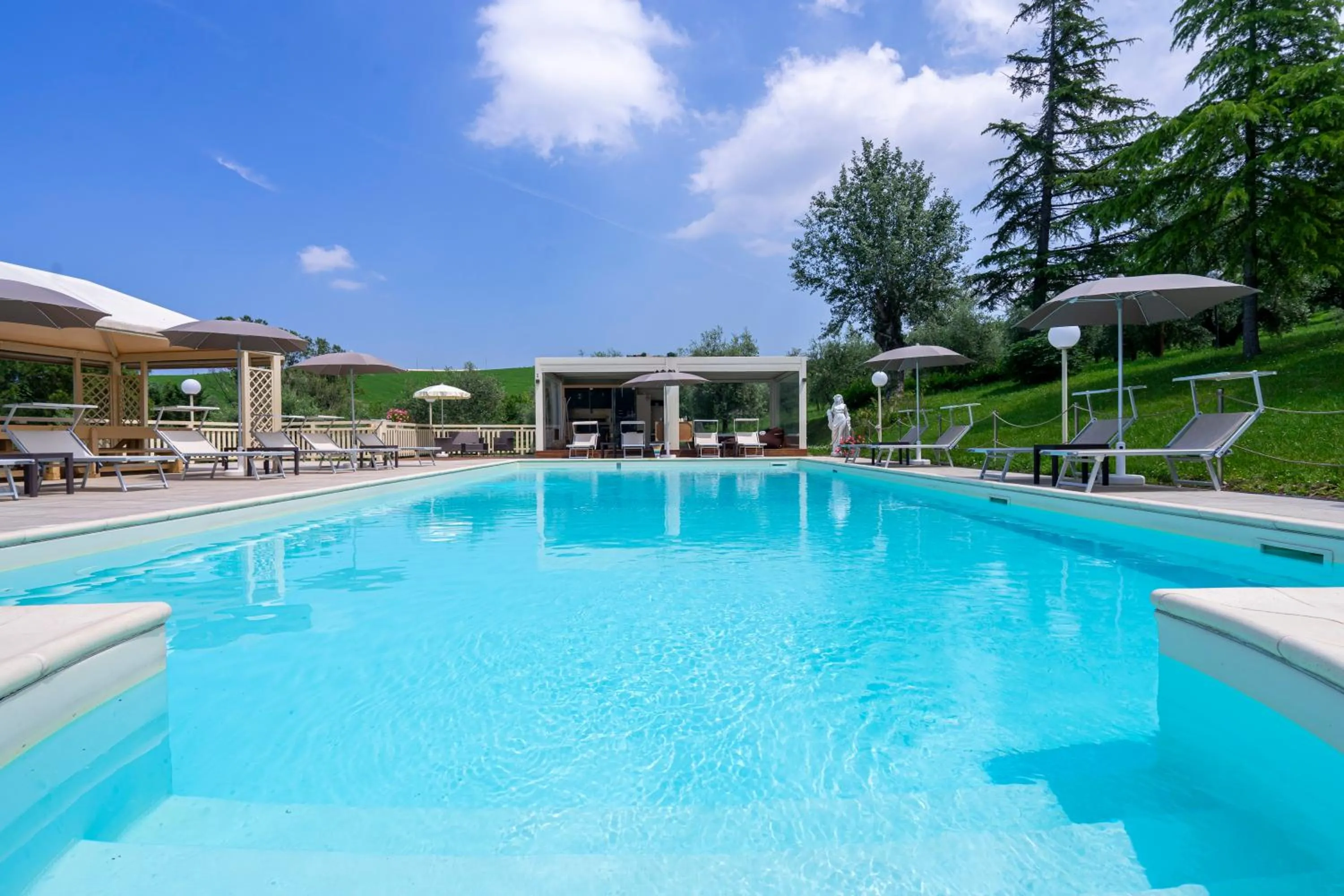 Swimming pool in Villa Ca' Viola Rimini