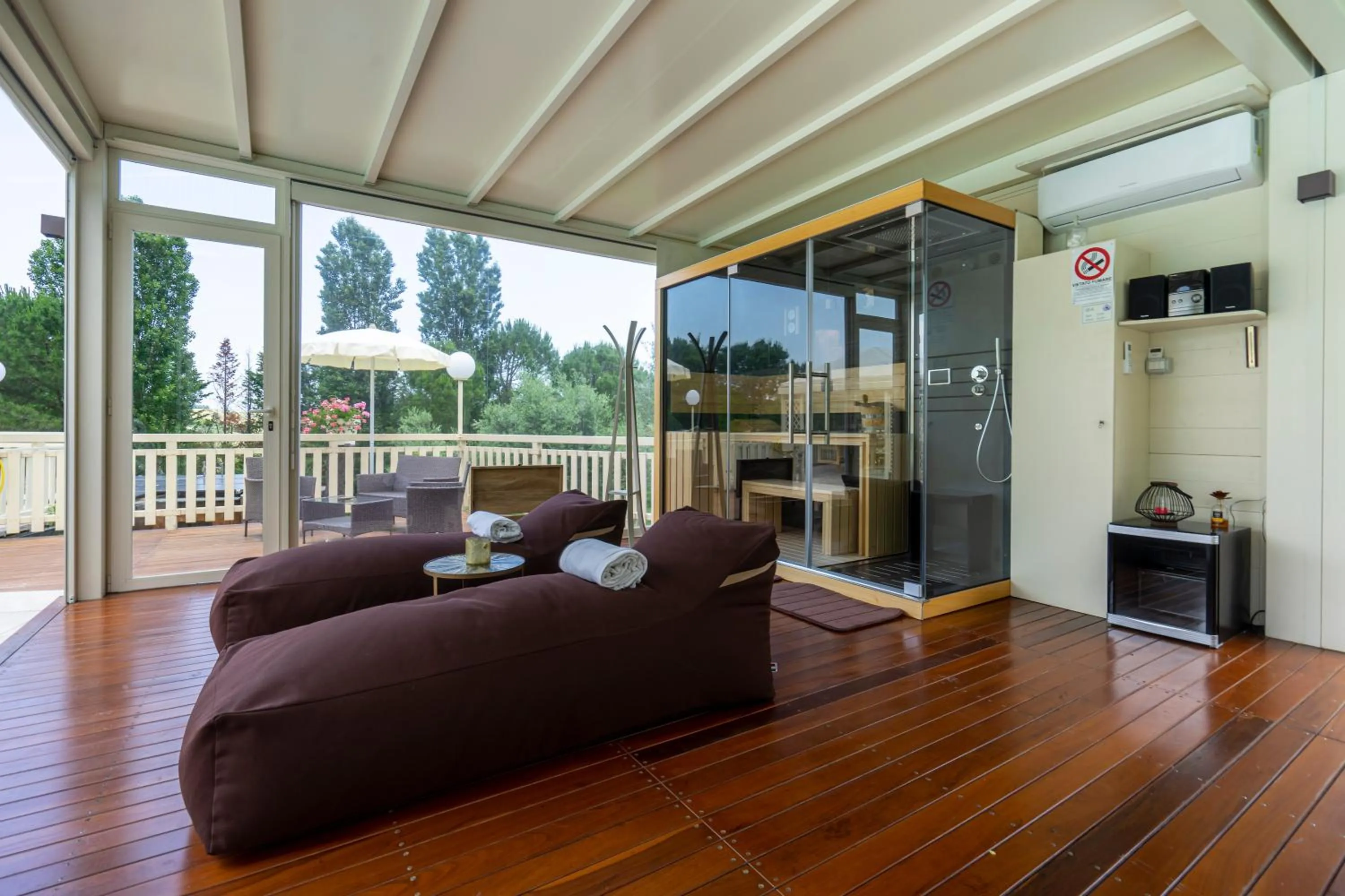 Patio in Villa Ca' Viola Rimini