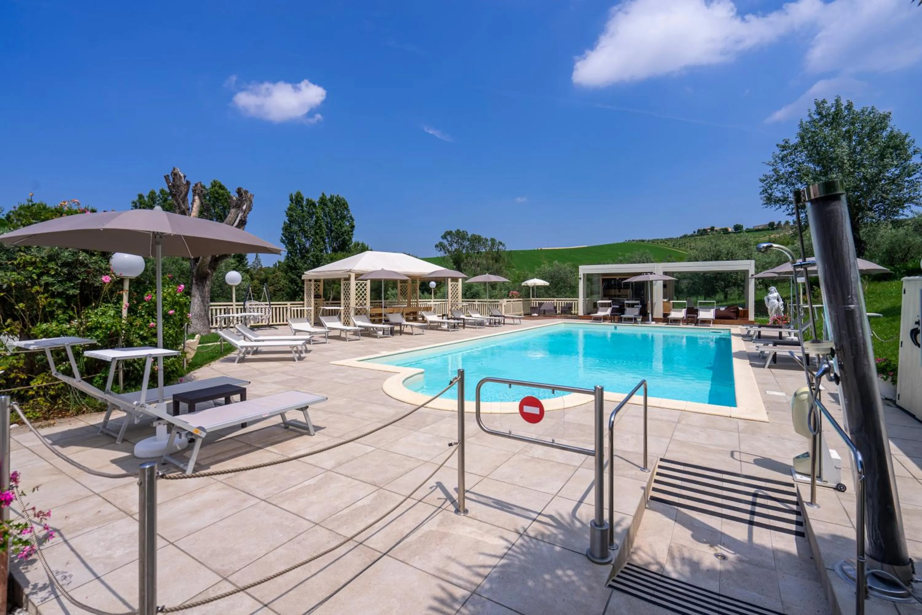 Swimming pool in Villa Ca' Viola Rimini