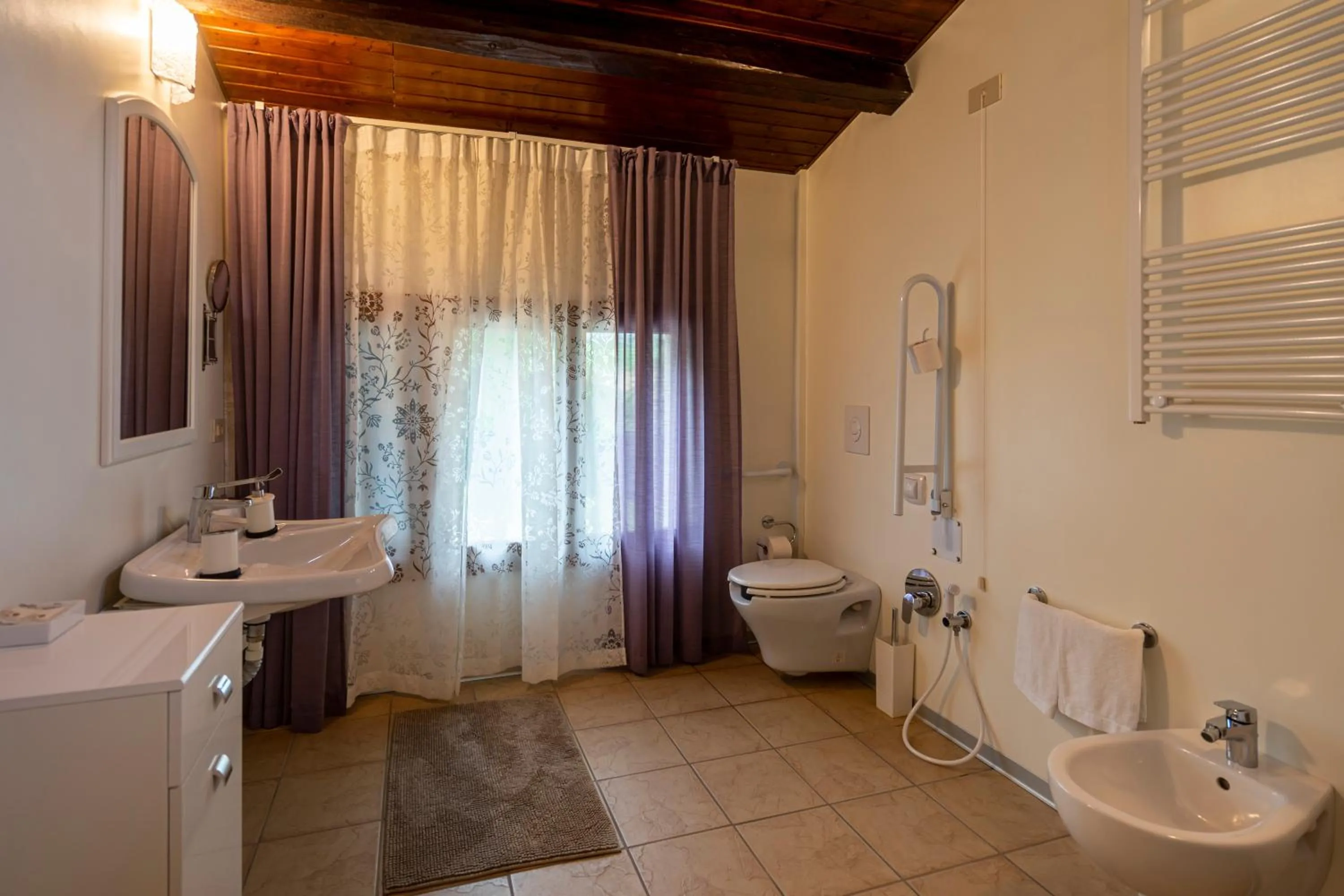 Shower in Villa Ca' Viola Rimini