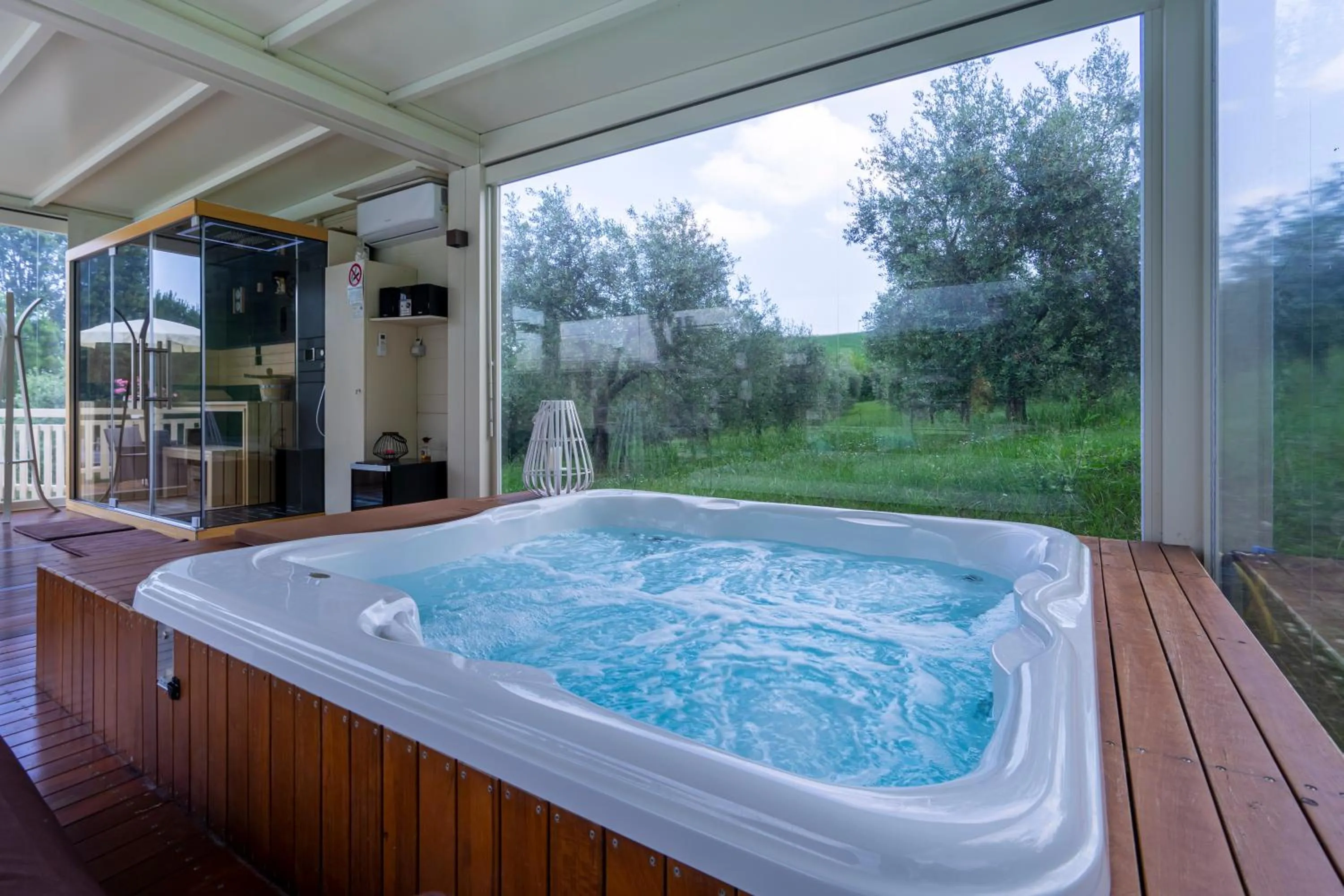 Hot Tub in Villa Ca' Viola Rimini