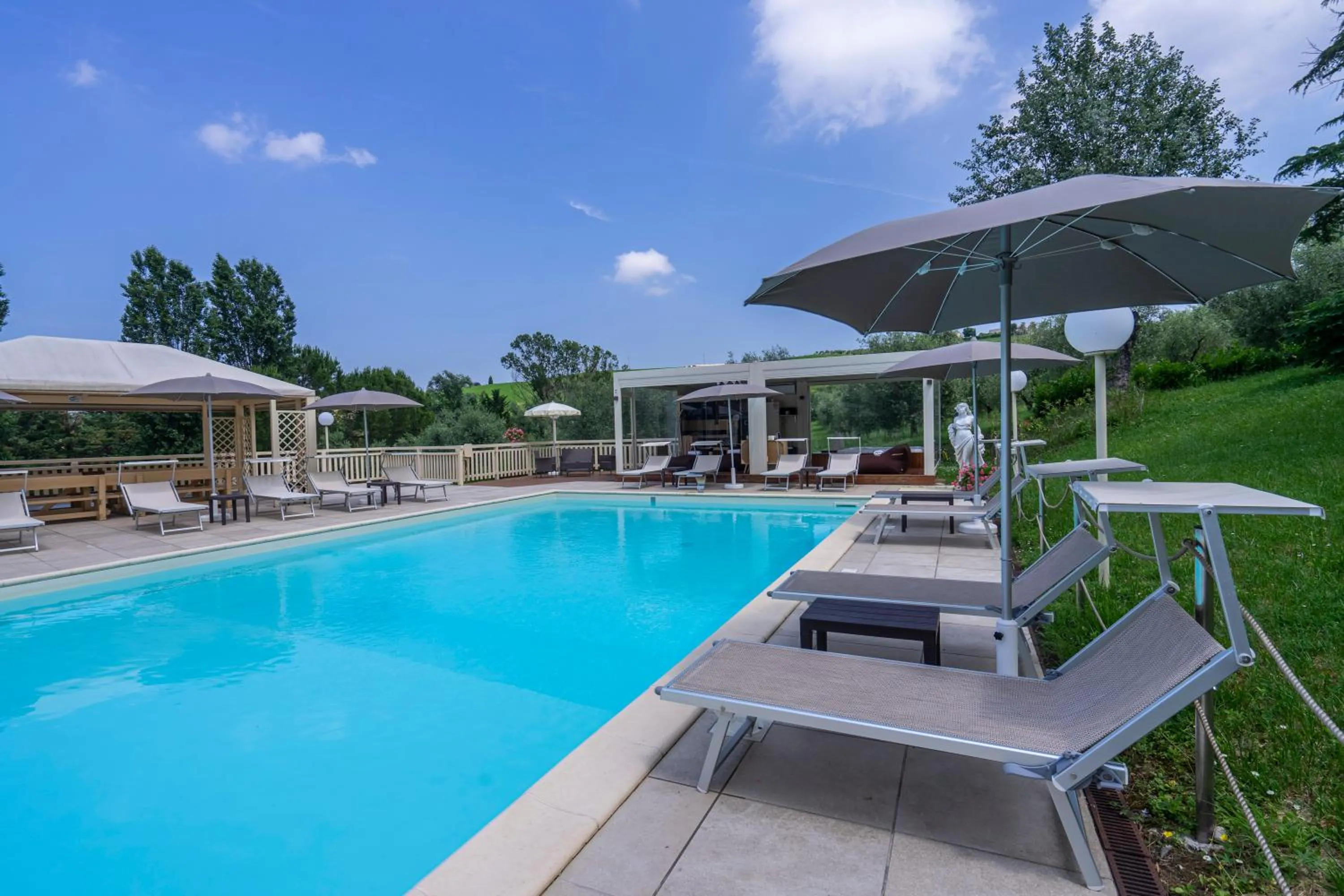 Swimming pool in Villa Ca' Viola Rimini