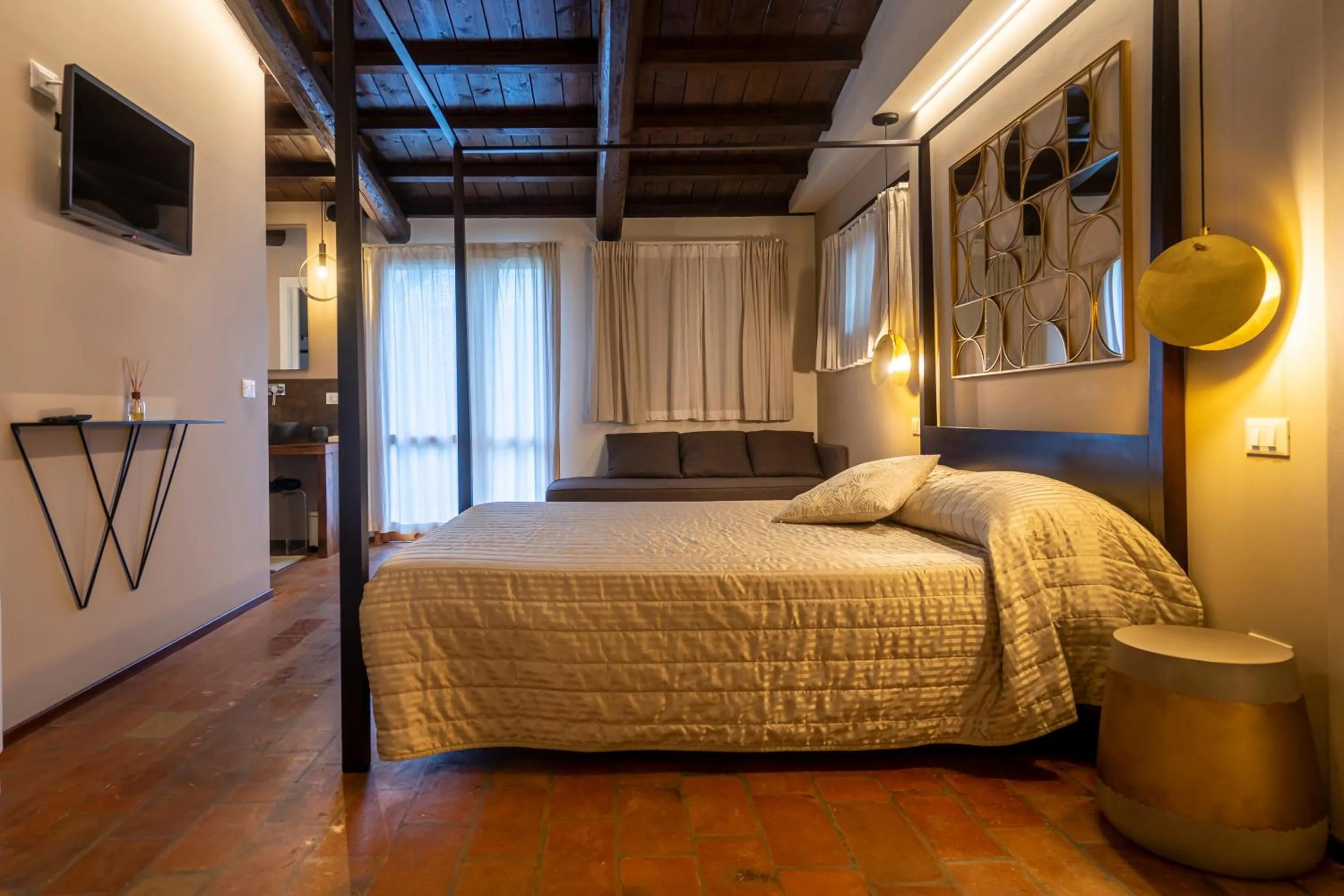Photo of the whole room, Bed in Villa Ca' Viola Rimini