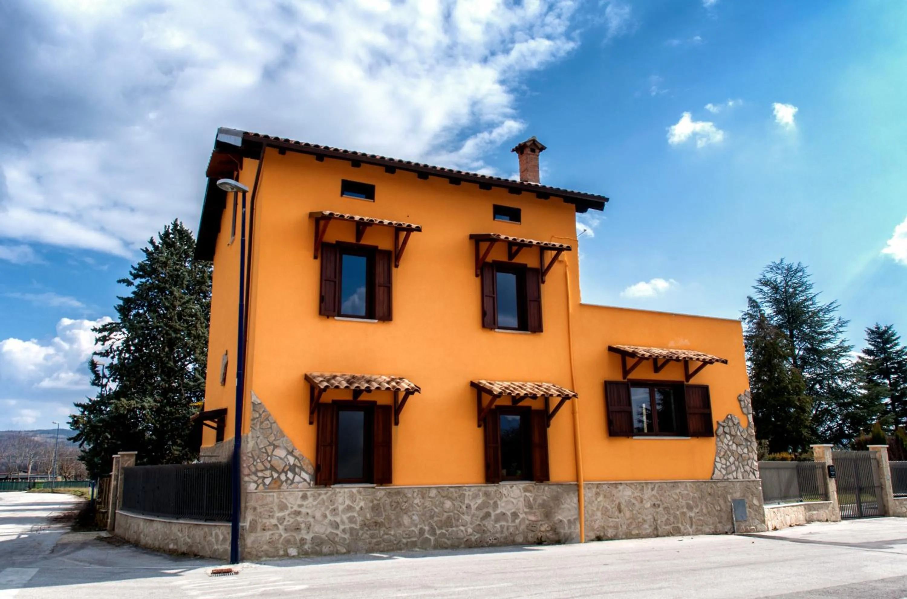 Facade/entrance in La Sorgente