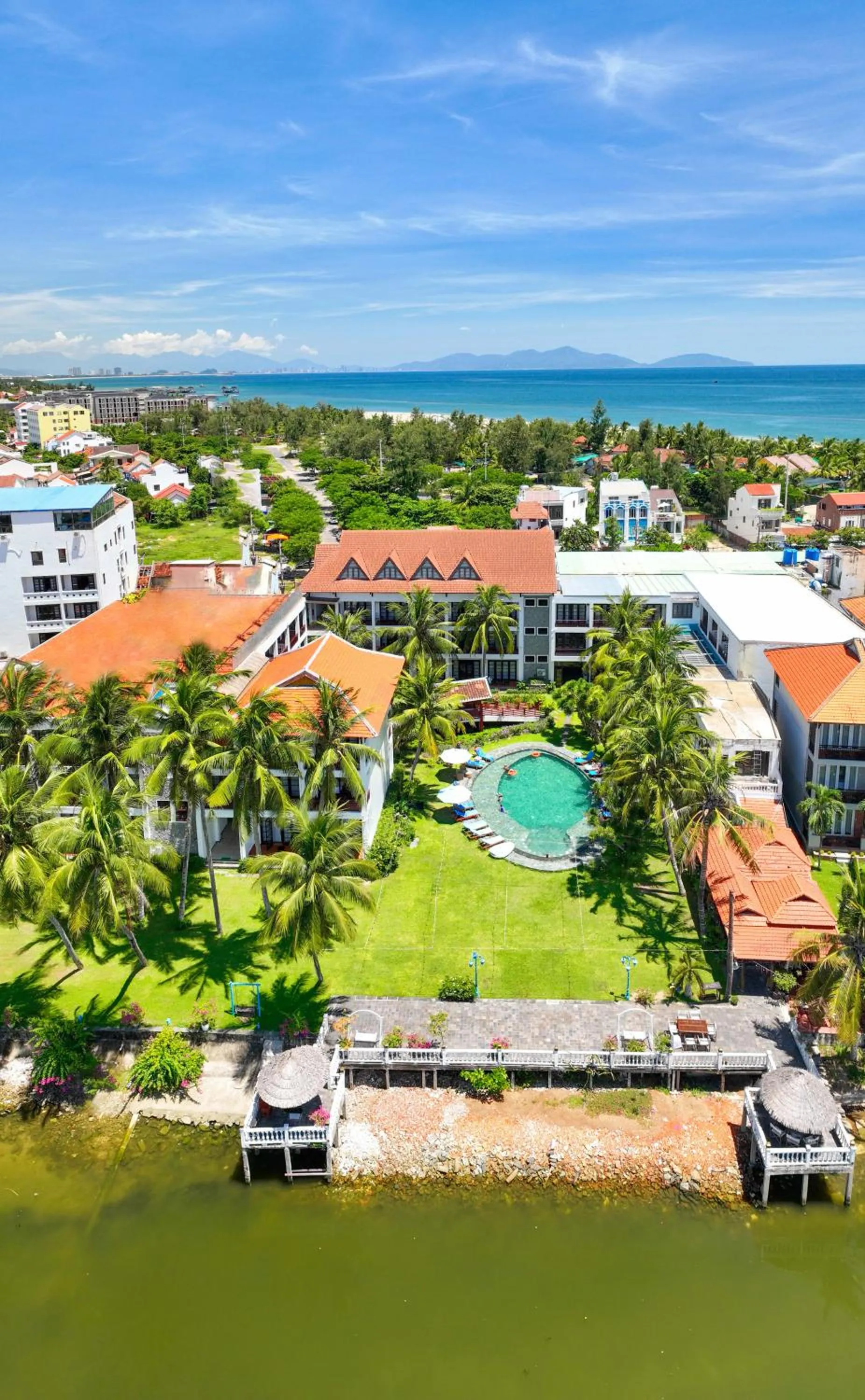 Location in River Beach Resort & Residences