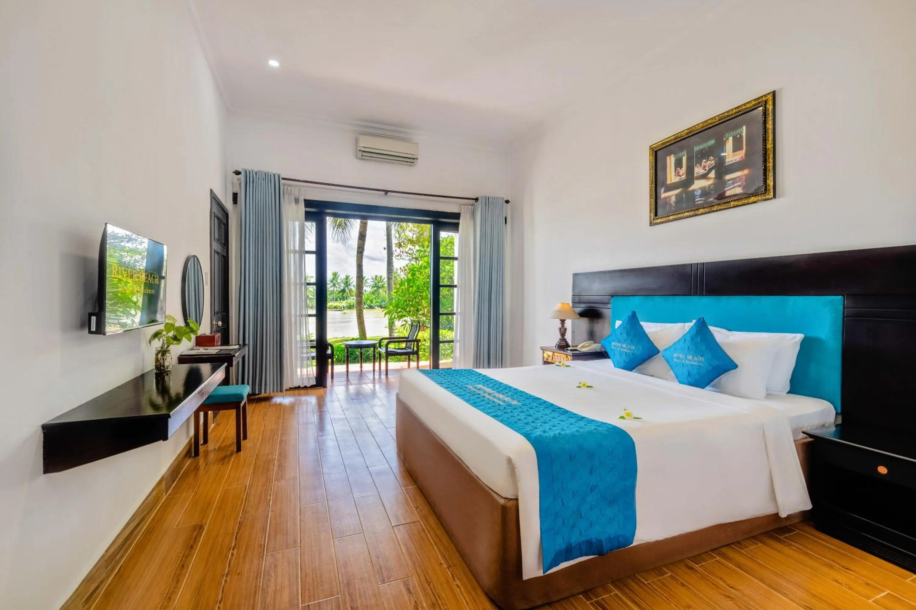 Bed in River Beach Resort & Residences