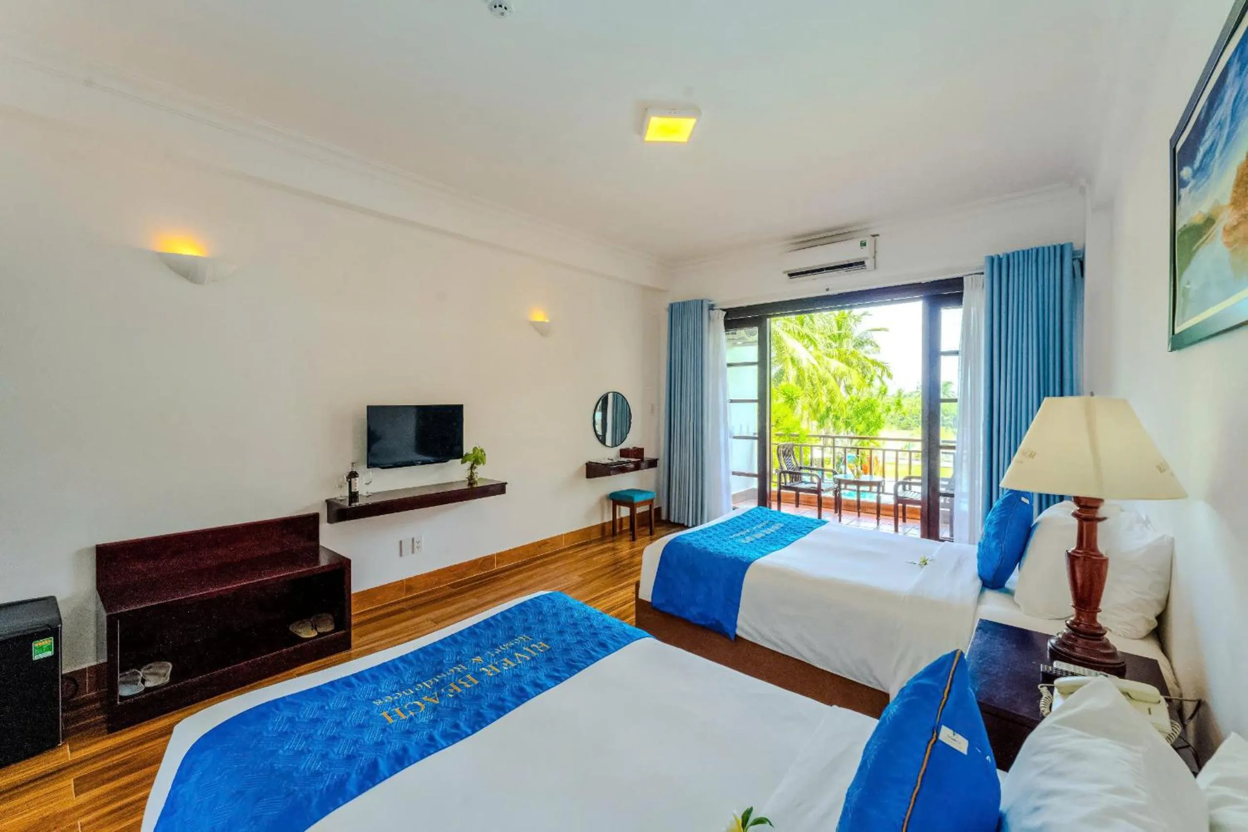Bed in River Beach Resort & Residences
