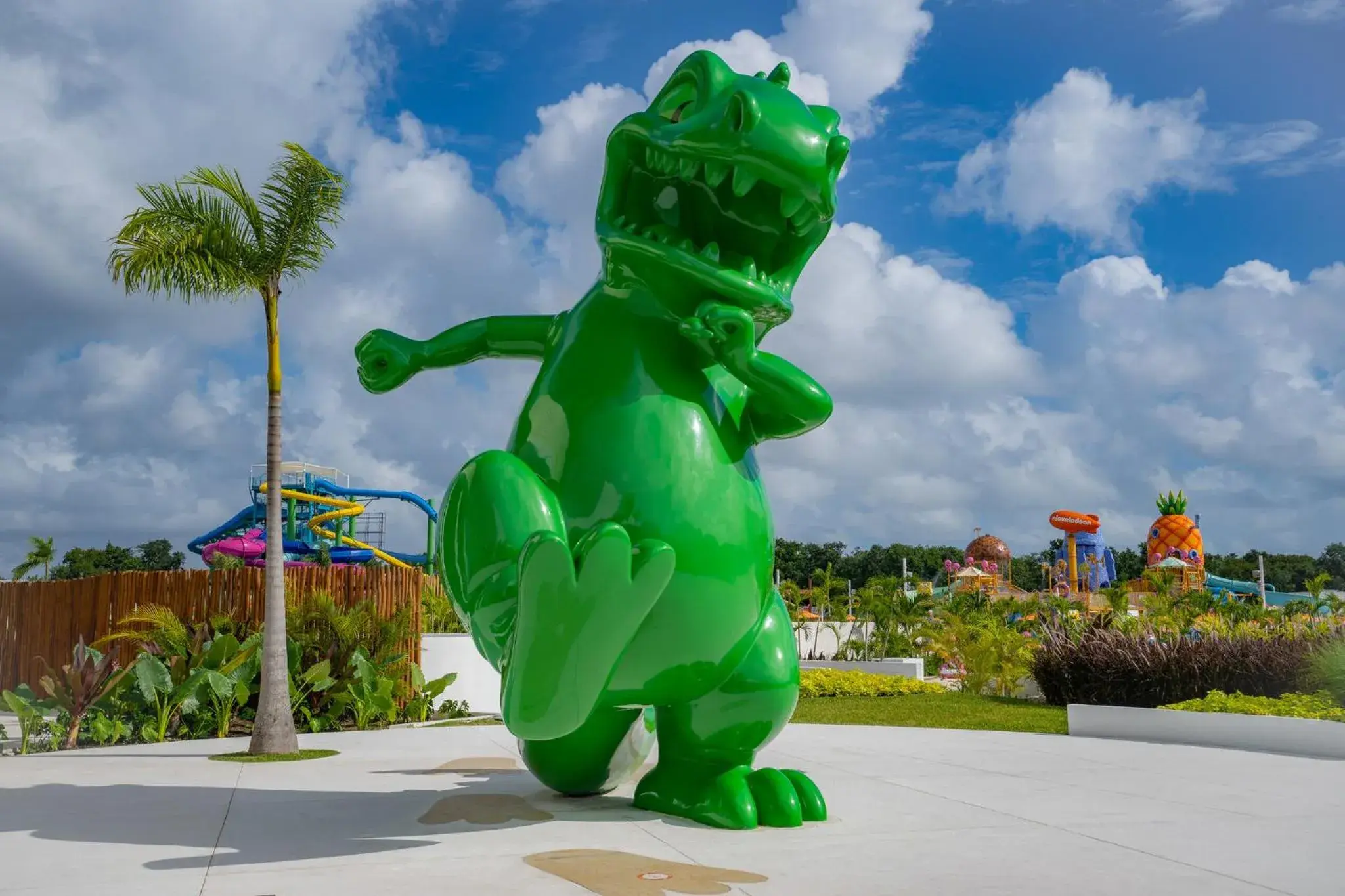 Swimming pool in Nickelodeon Hotels & Resorts Riviera Maya - Gourmet All Inclusive by Karisma Swimming pool in Nickelodeon Hotels & Resorts Riviera Maya - Gourmet All Inclusive by Karisma