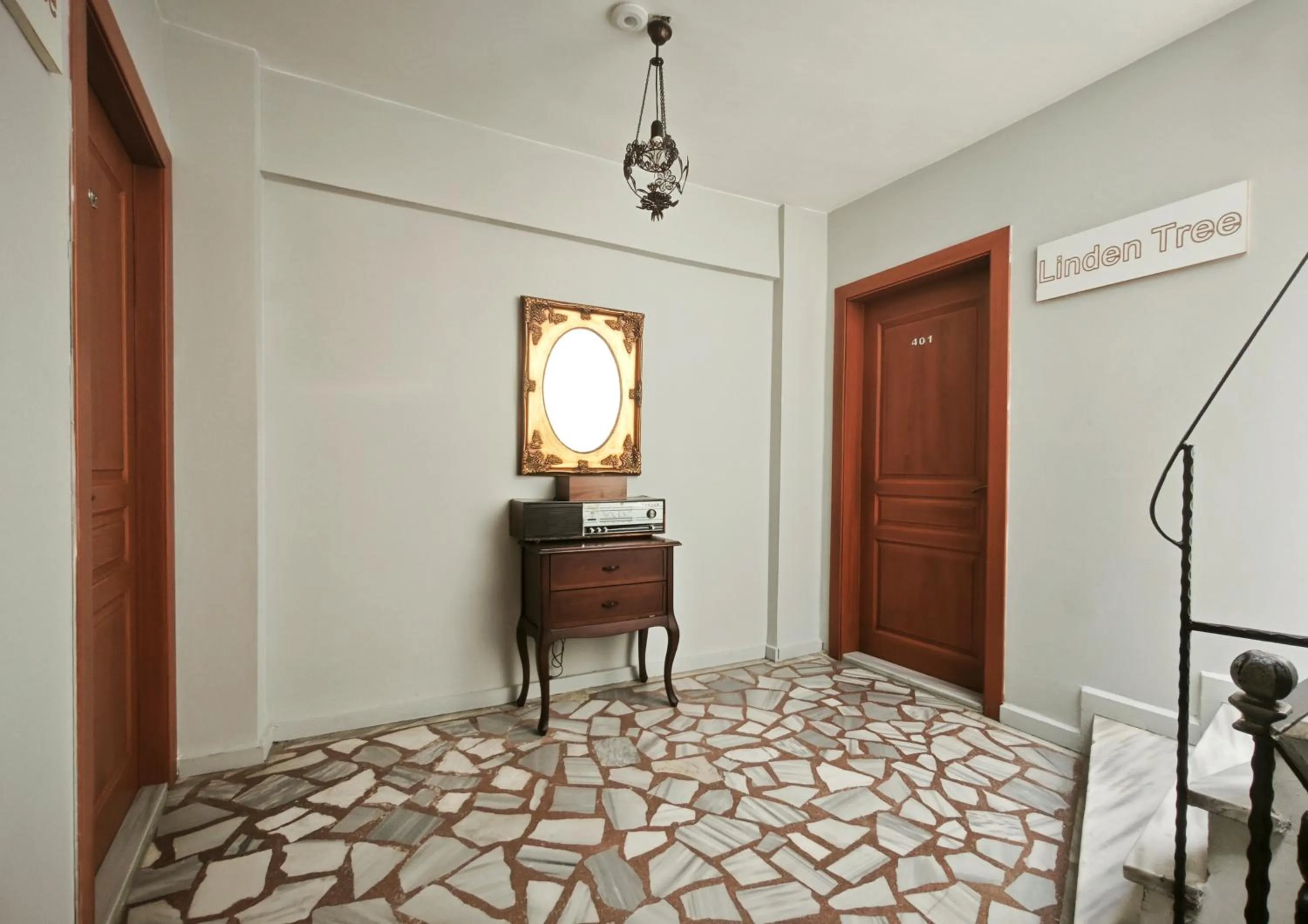 Inner courtyard view, Bed in Sultanahmet Enjoyer Suites