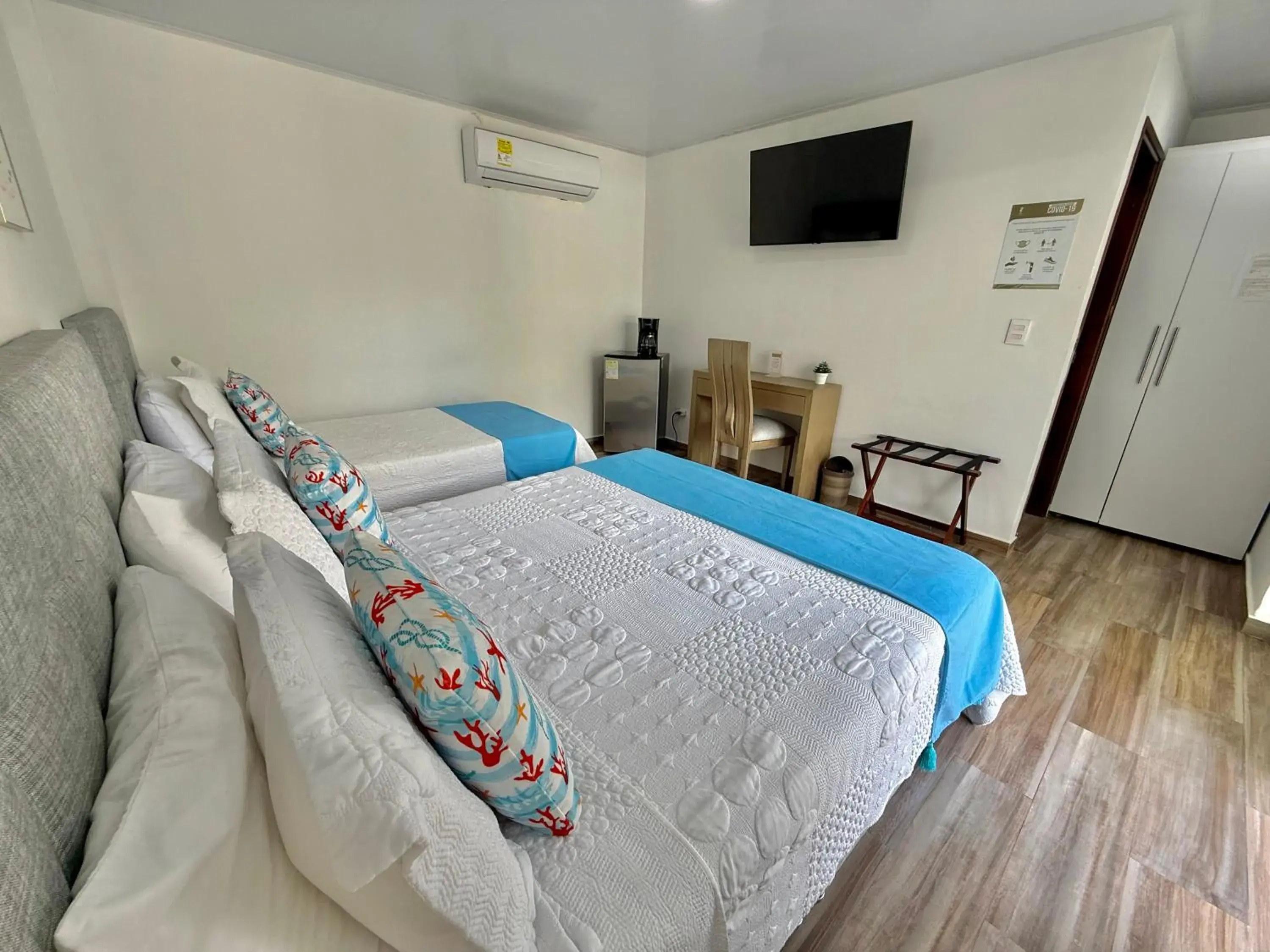 Triple Room in Hotel Mar de Corales By CAJASAI Triple Room in Hotel Mar de Corales By CAJASAI
