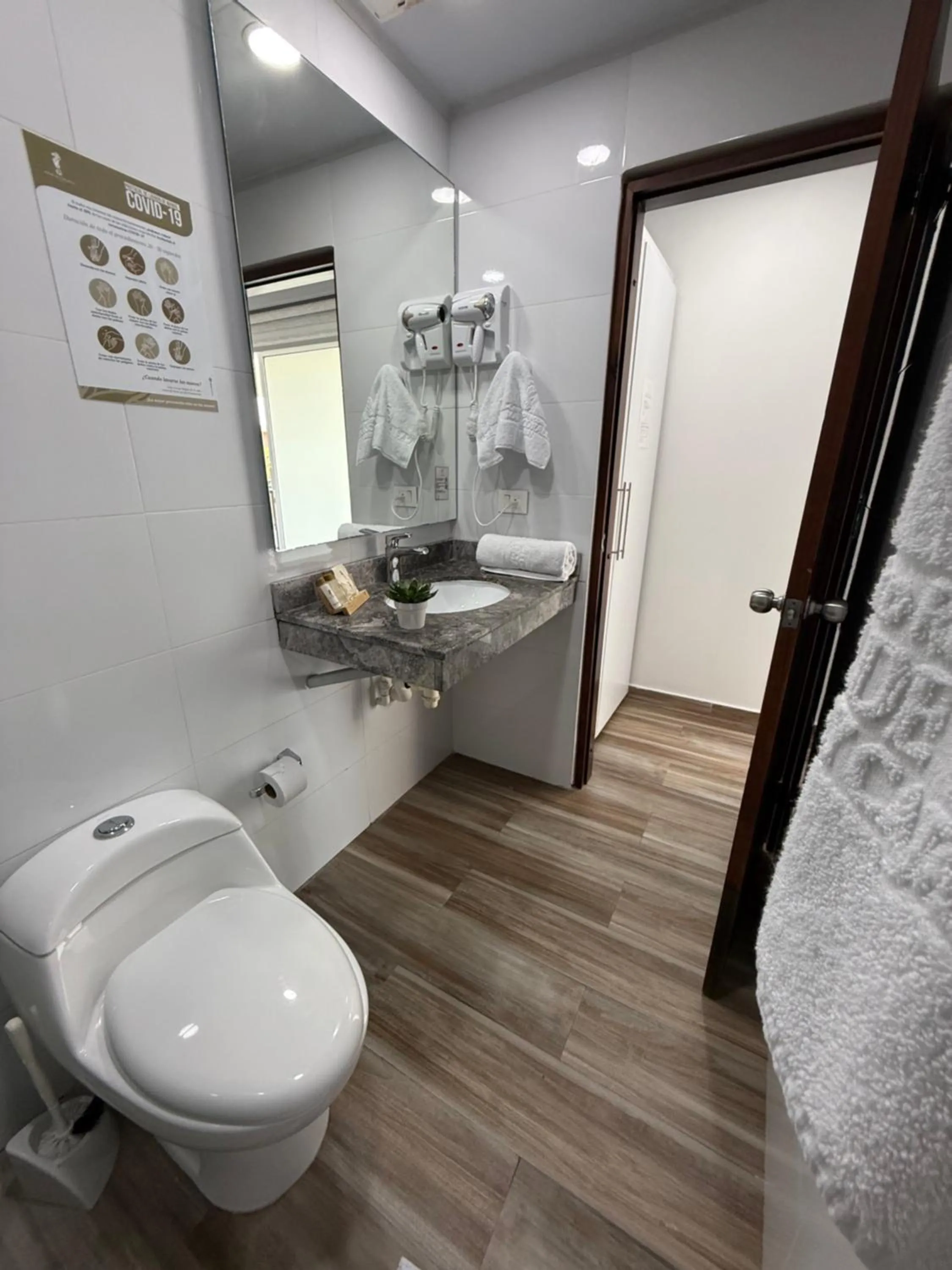 Hotel Mar de Corales By CAJASAI