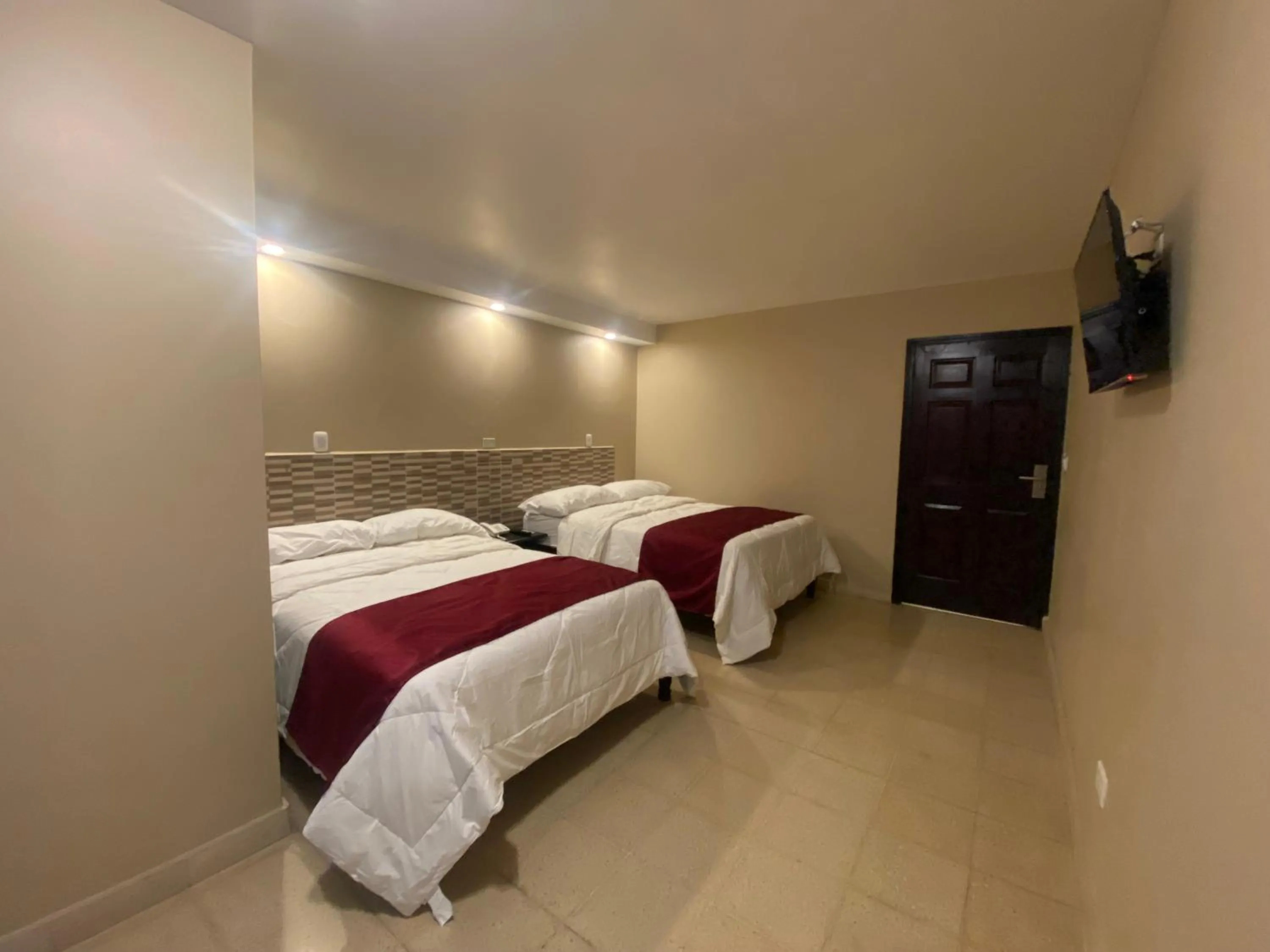 Decorative detail, Bed in Hotel Caribe Panamá