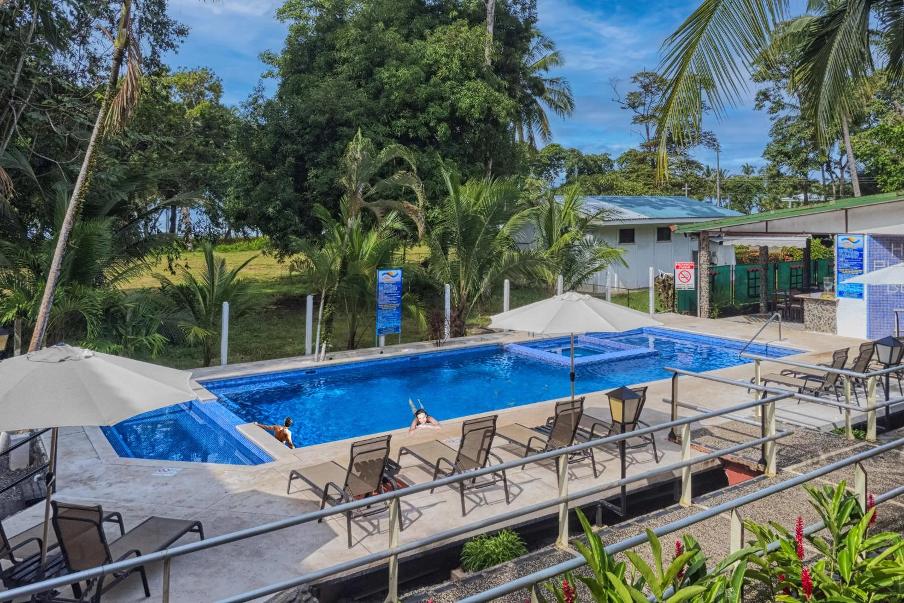Garden view in Hotel Playa Bejuco