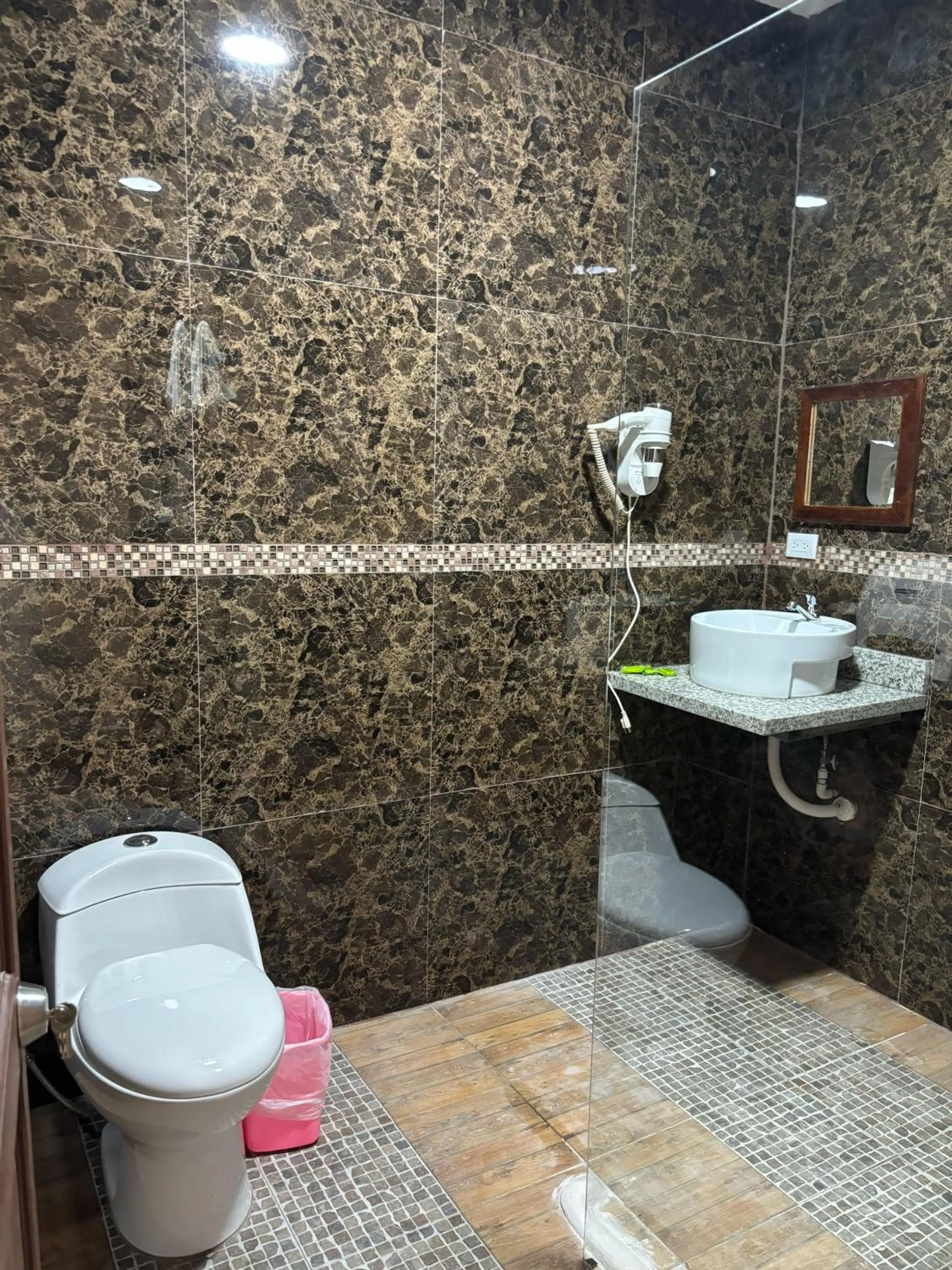 Bathroom in Hotel Coco Beach