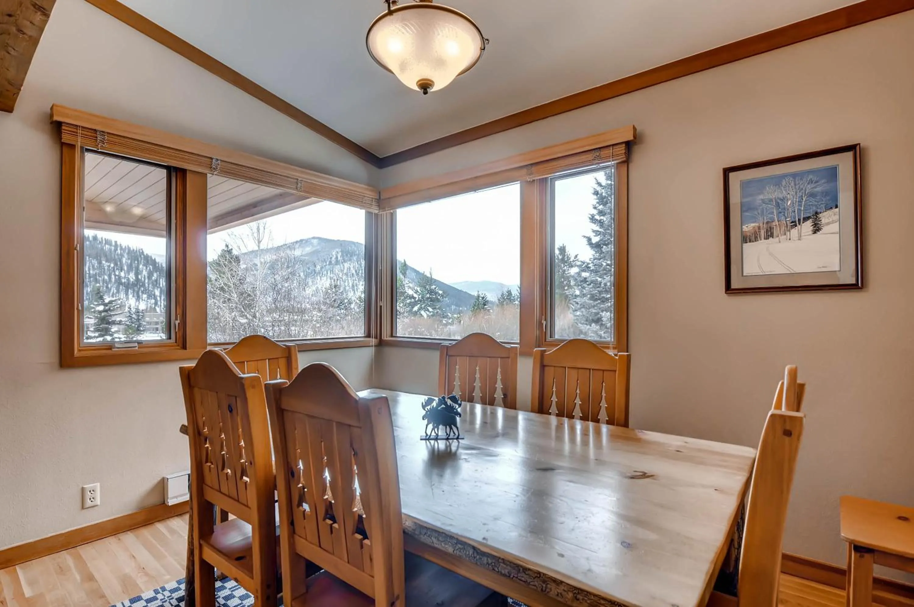 Dining area in Aspen Ridge Condominiums by Keystone Resort