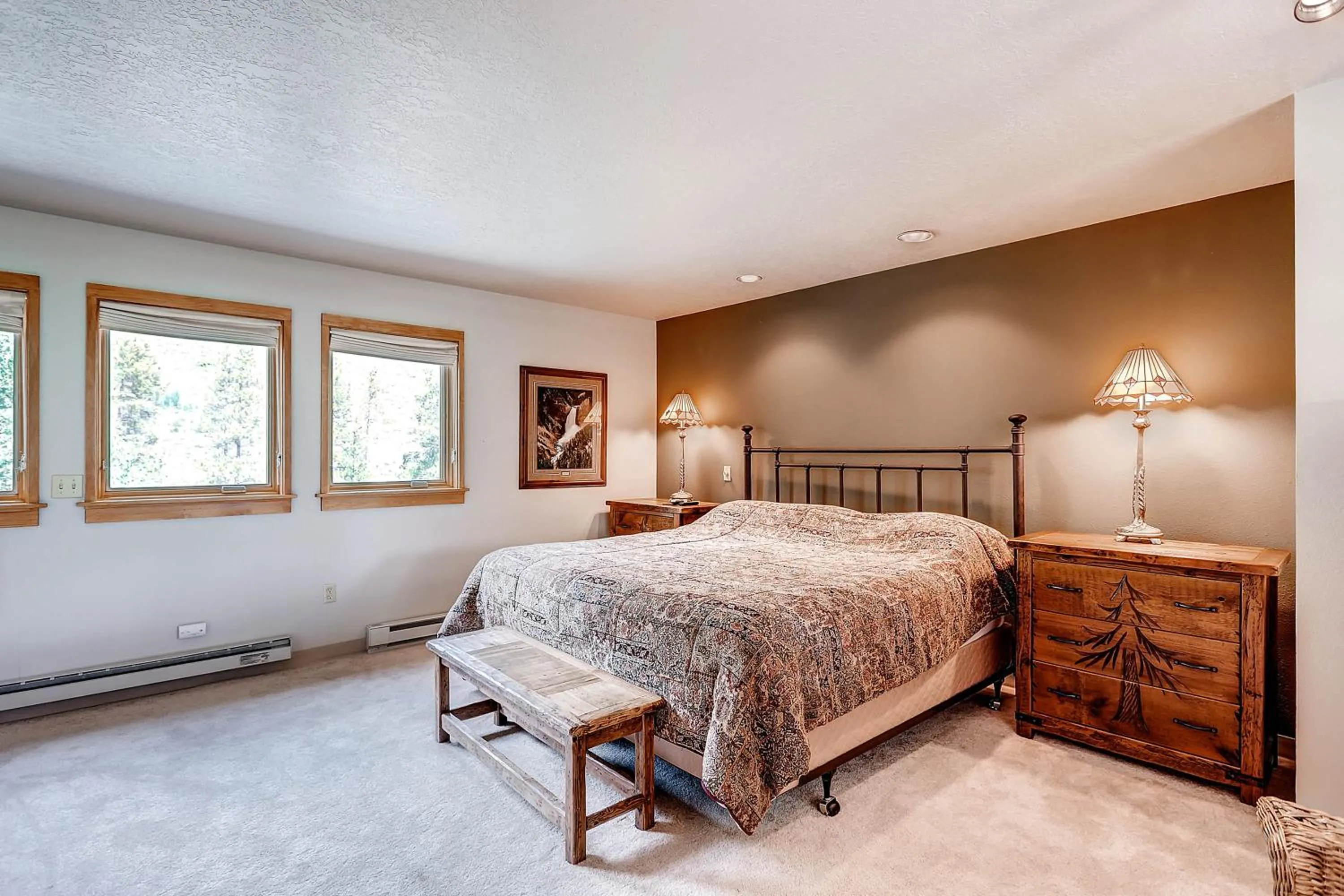 Photo of the whole room, Bed in Aspen Ridge Condominiums by Keystone Resort
