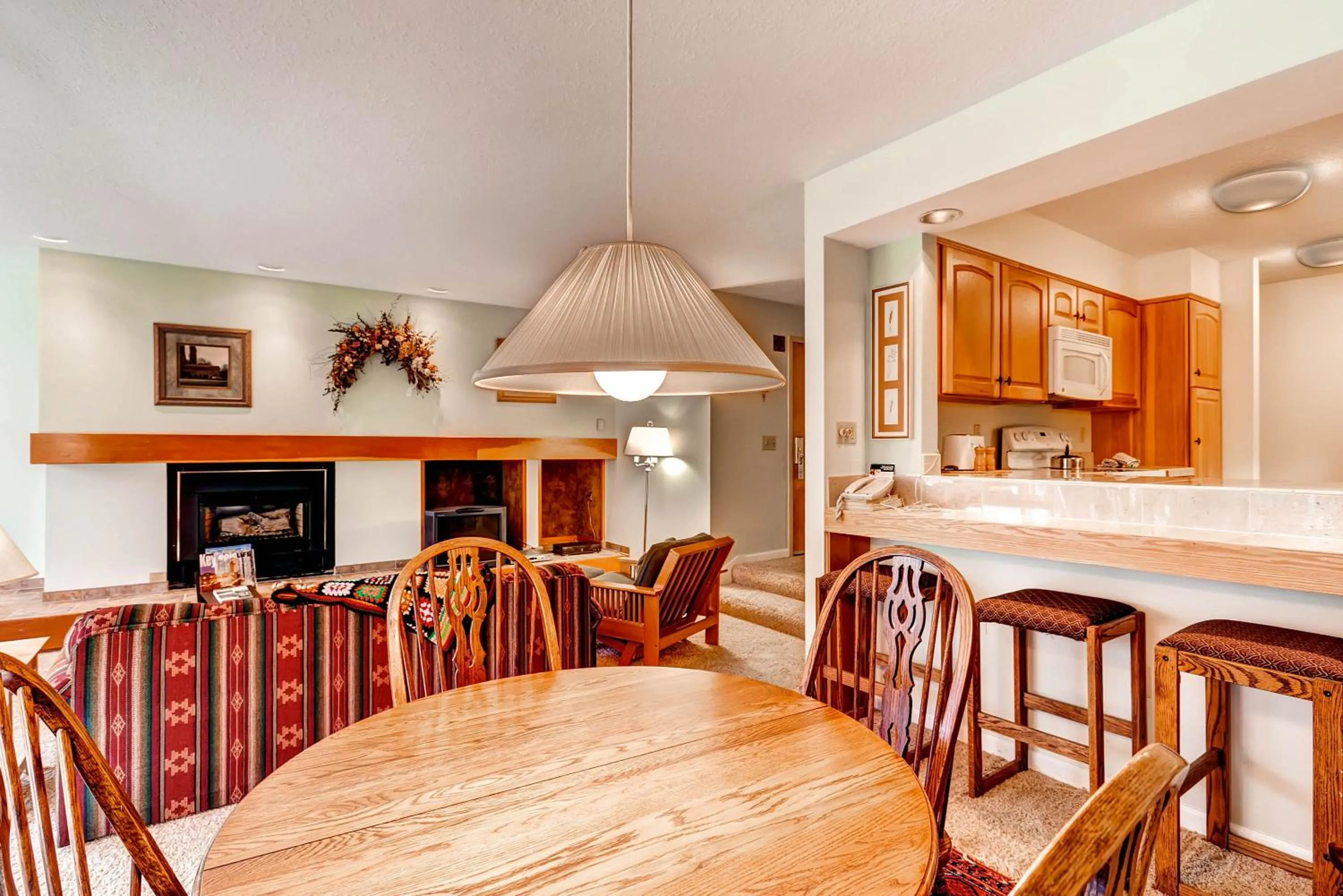 Dining area in Aspen Ridge Condominiums by Keystone Resort