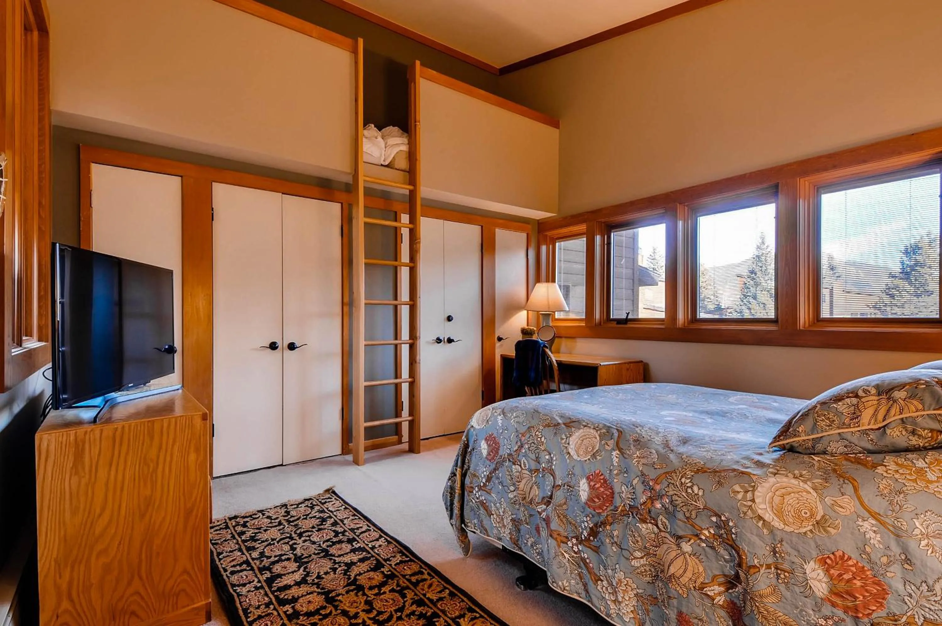 Bed in Aspen Ridge Condominiums by Keystone Resort