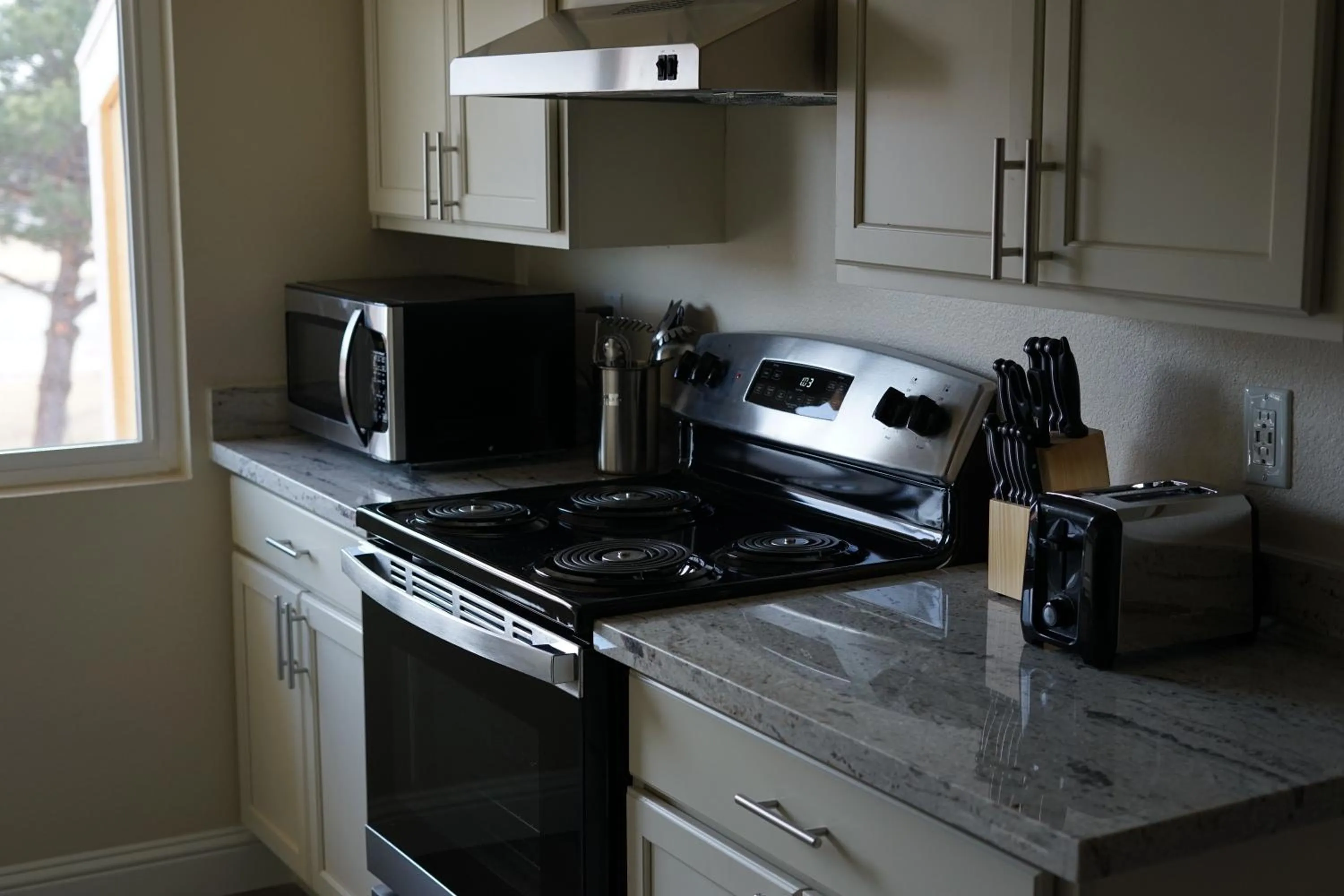 Kitchen or kitchenette in Sleepover 1BD 1BA Oklahoma City Apartments