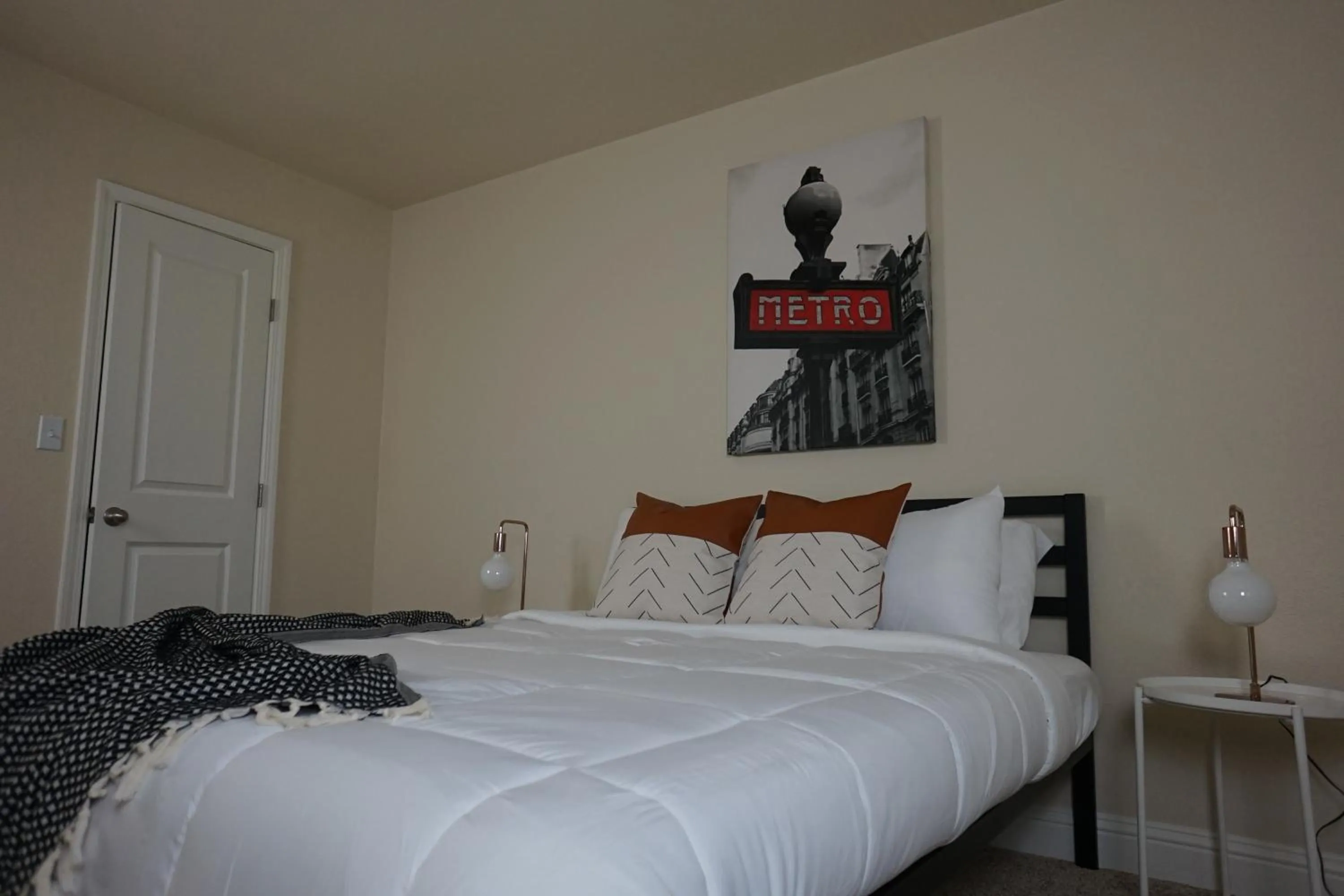 Bedroom, Bed in Sleepover 1BD 1BA Oklahoma City Apartments