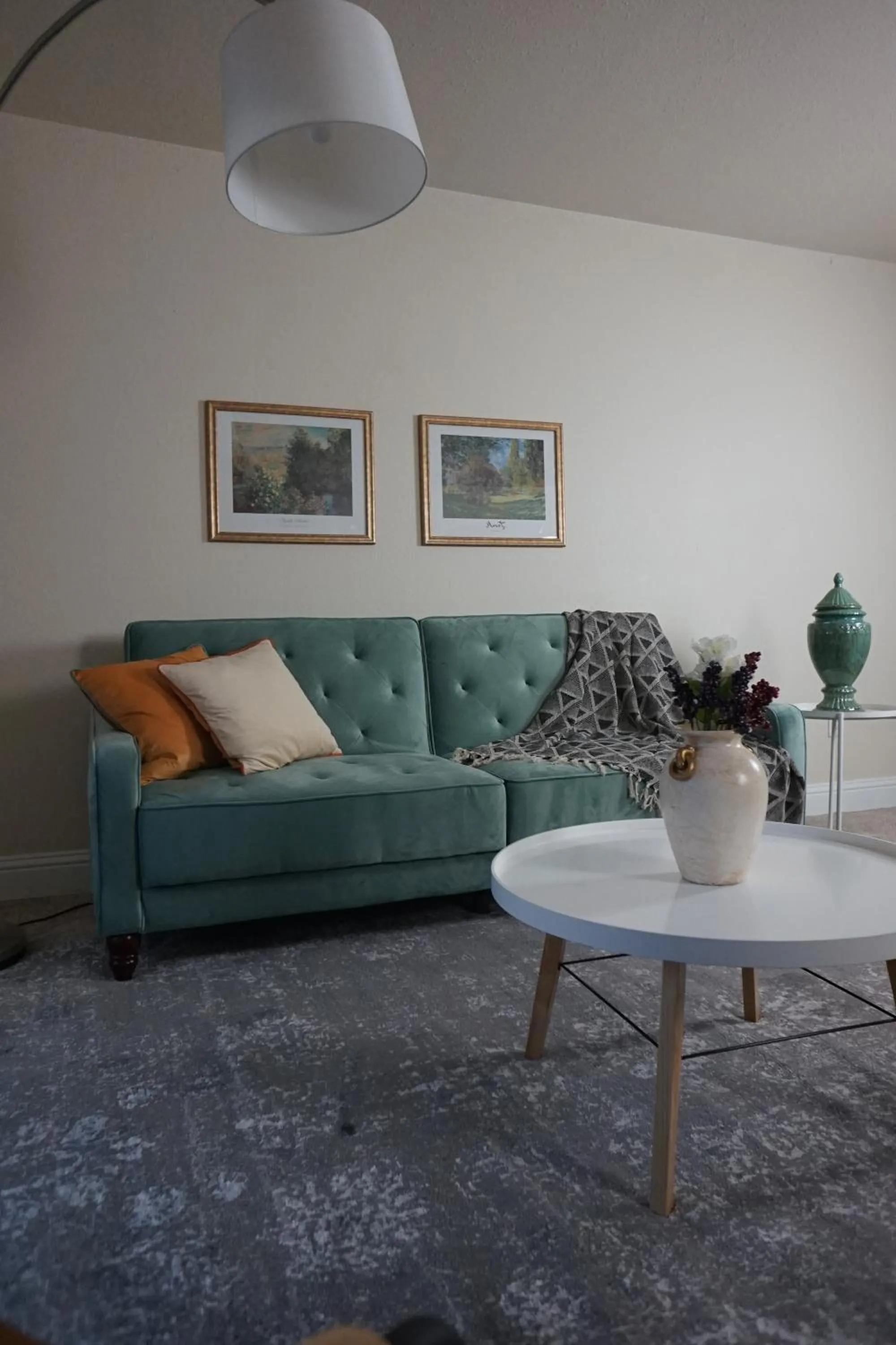 Living room in Sleepover 1BD 1BA Oklahoma City Apartments